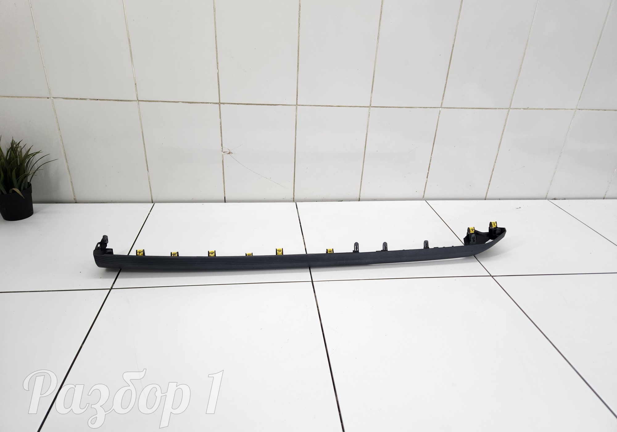 8891054098 Накладка торпеды для Geely Emgrand (SS11) (с 2021)