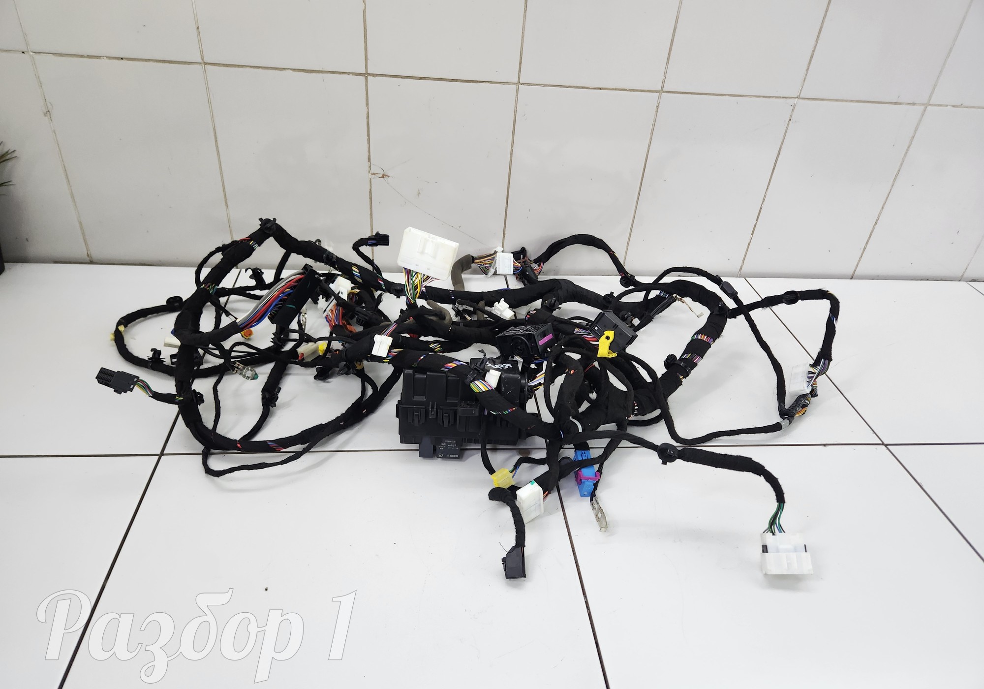 6608118993 Электропроводка подторпедная для Geely Emgrand II (с 2021)