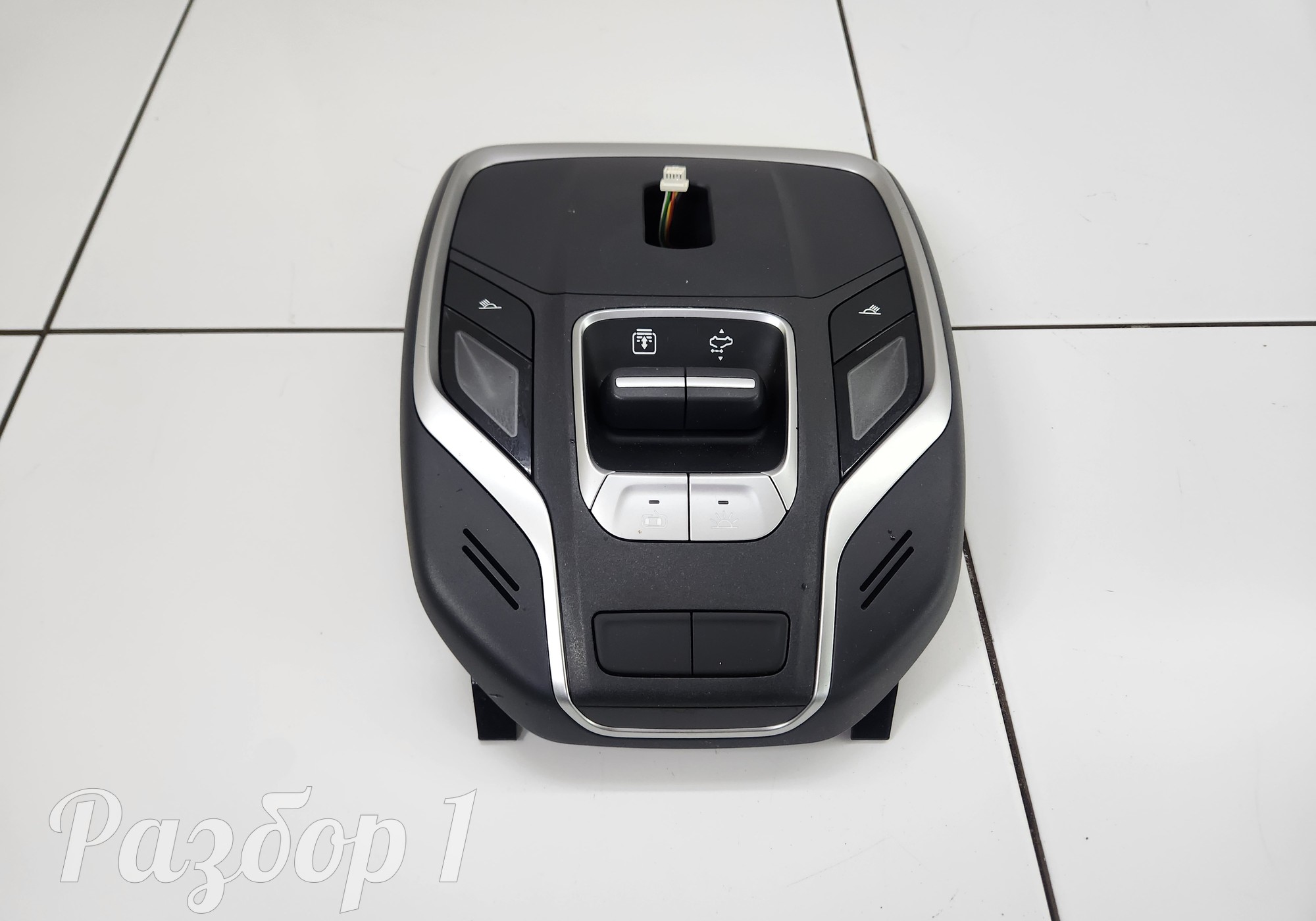 8890002425 Плафон внутреннего освещения для Geely Tugella (с 2019)