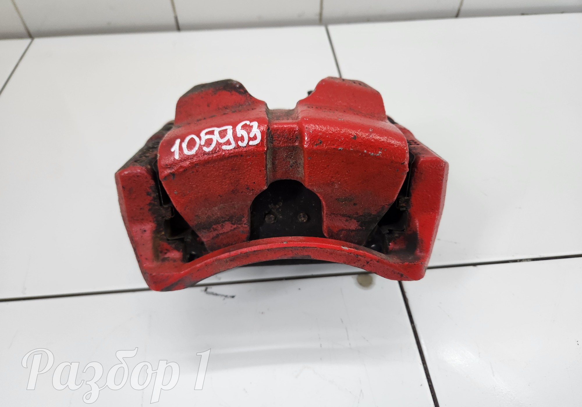 8891130935 Суппорт передний левый для Geely Tugella (с 2019)