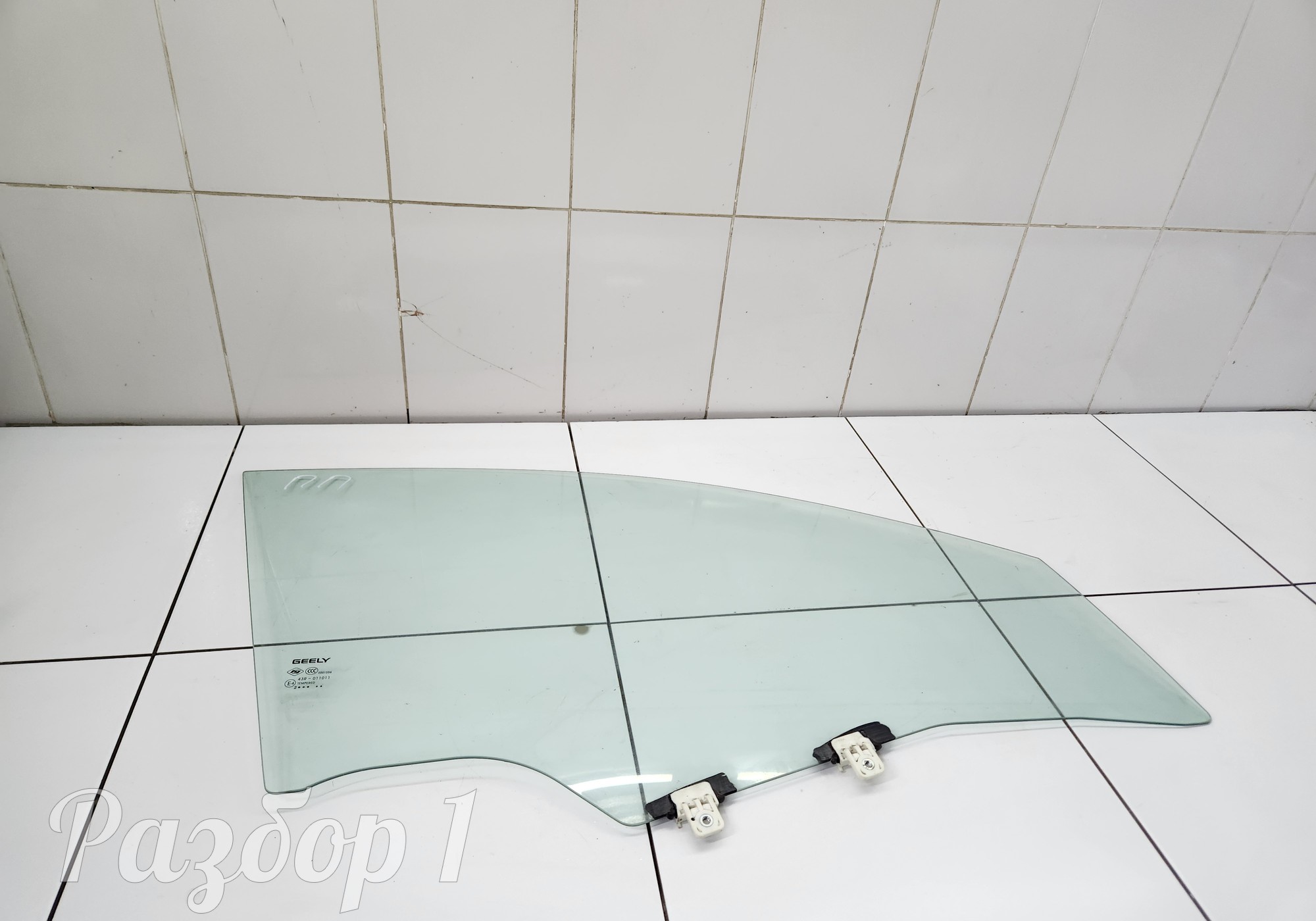 Стекло двери заднее правое для Geely Coolray (с 2020)