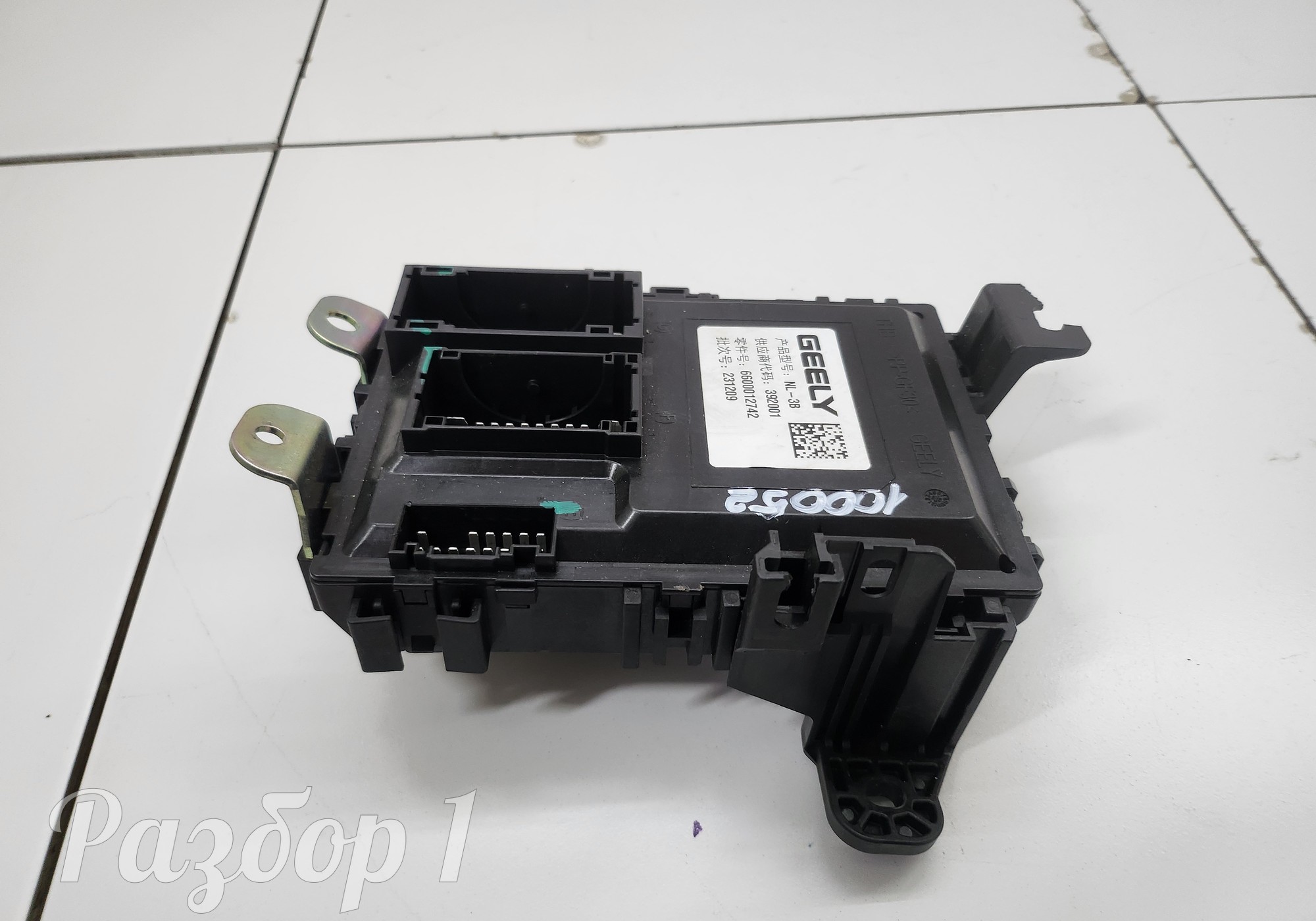 6600012742 Блок предохранителей для Geely Atlas Pro (с 2021)