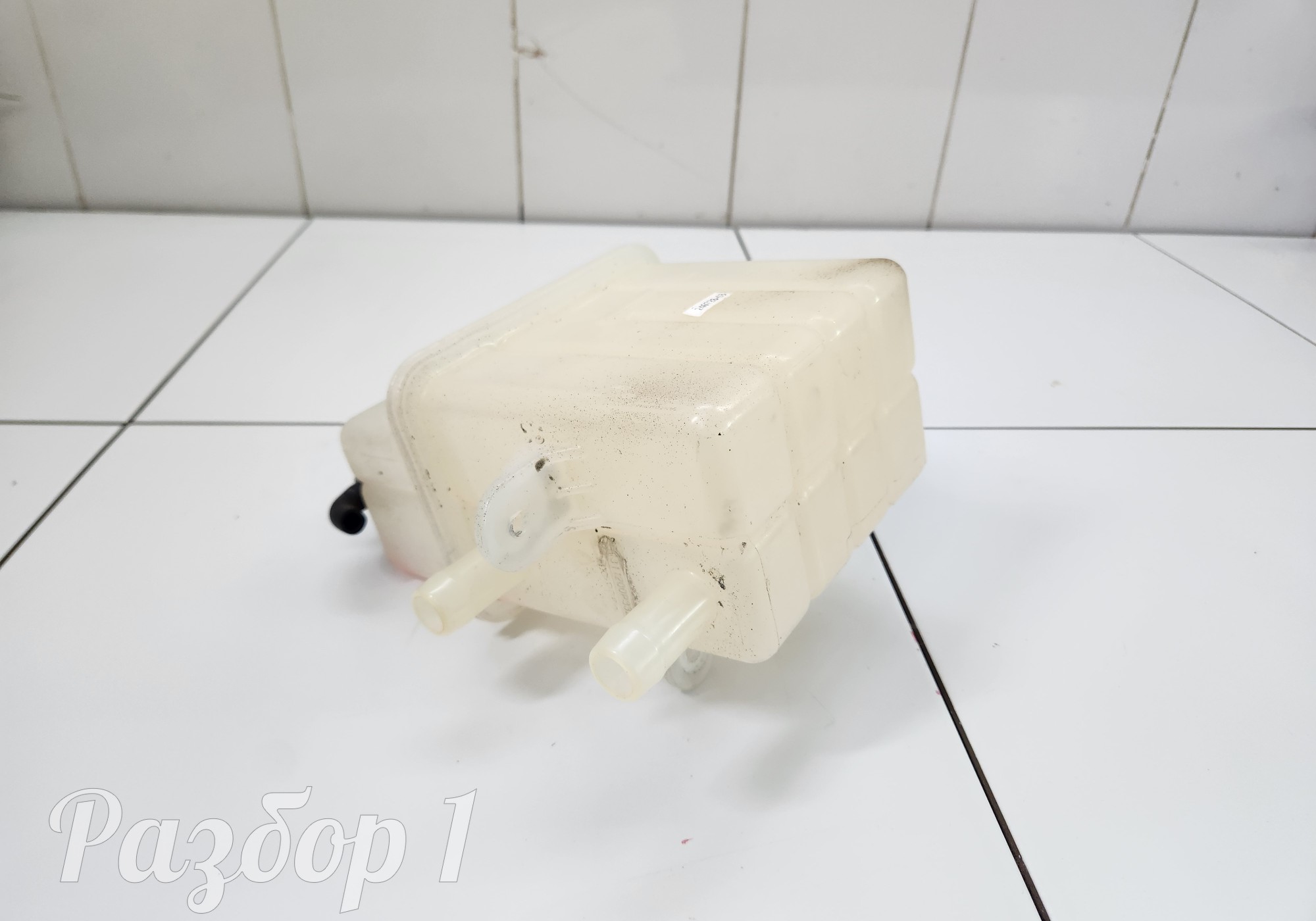 1311200P33Z0 Бачок расширительный для Jac T9 (с 2023)