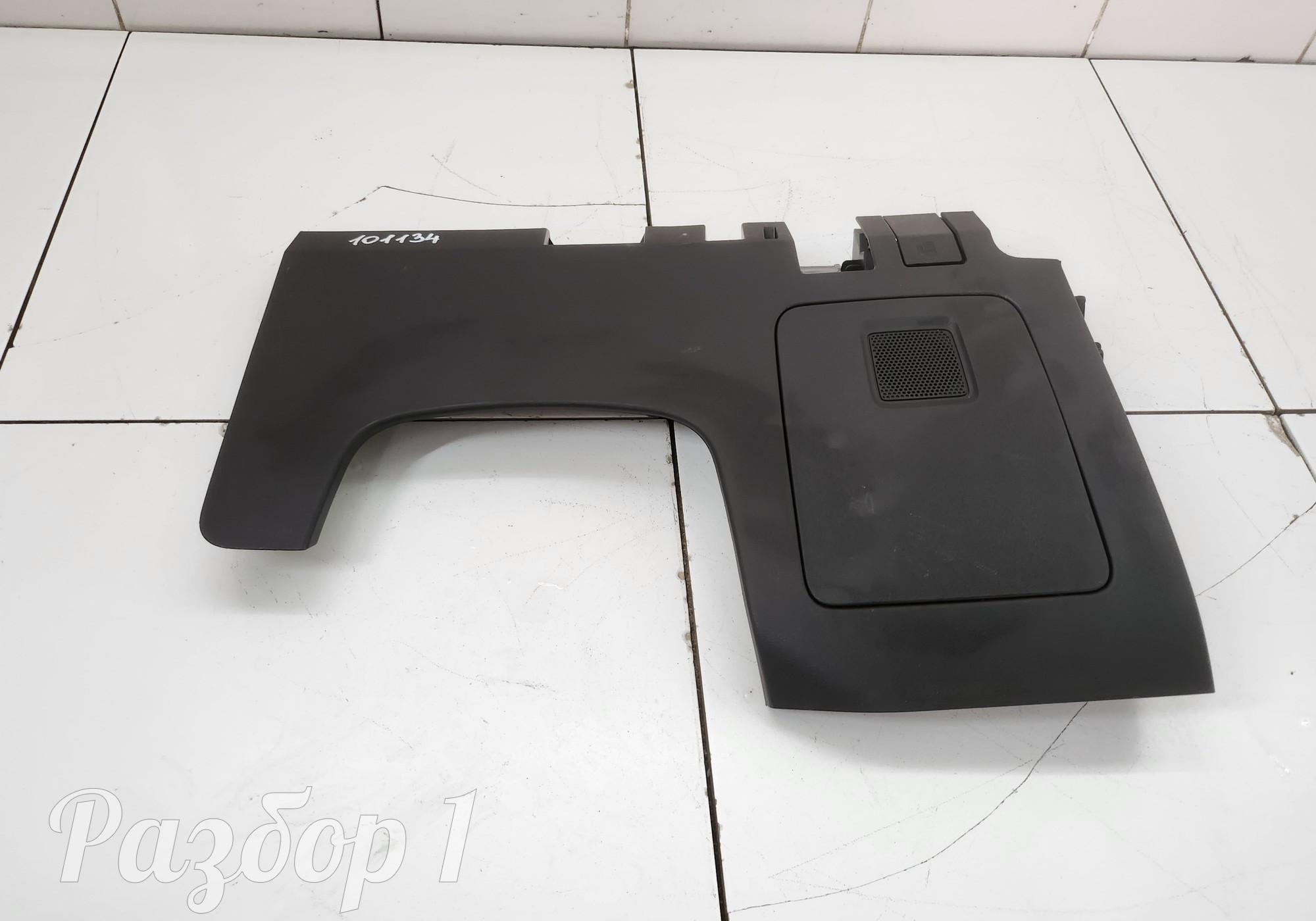 8890105676 Накладка торпеды для Geely Emgrand (SS11) (с 2021)