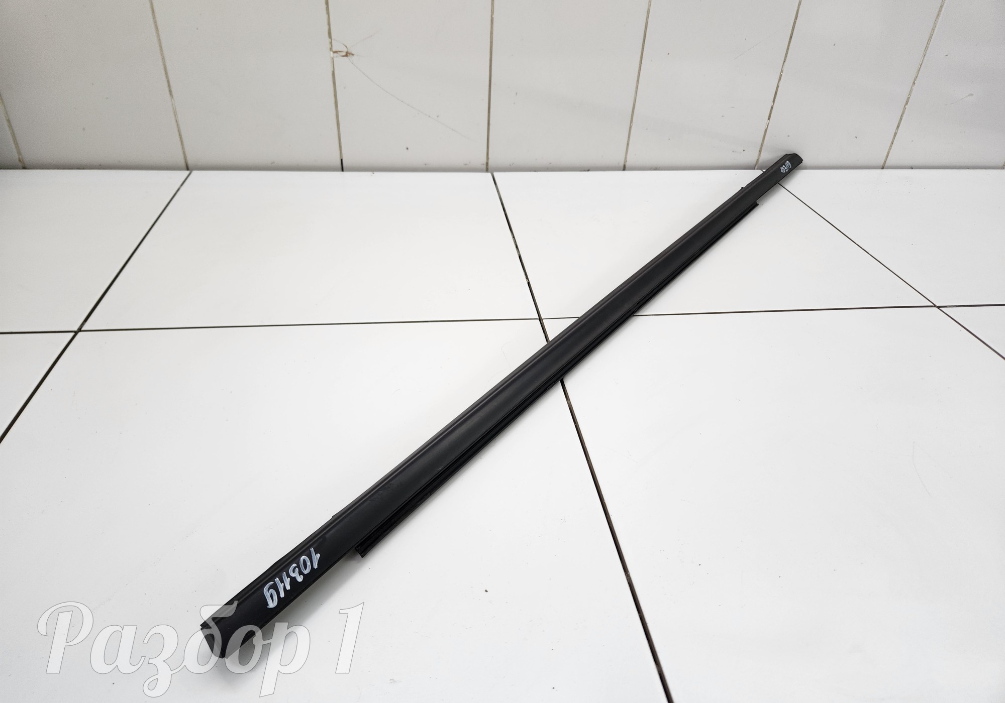 Молдинг стекла задней левой двери для Geely Emgrand (SS11) (с 2021)