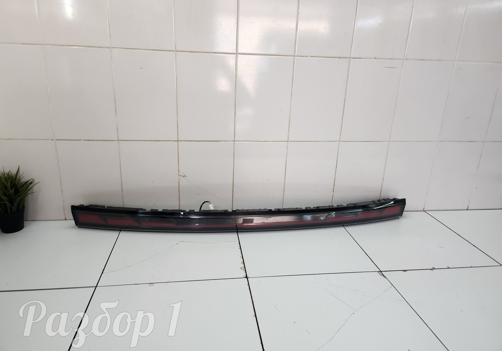 8891868046 Фонарь задний крышки багажника для Geely Atlas II (с 2023)