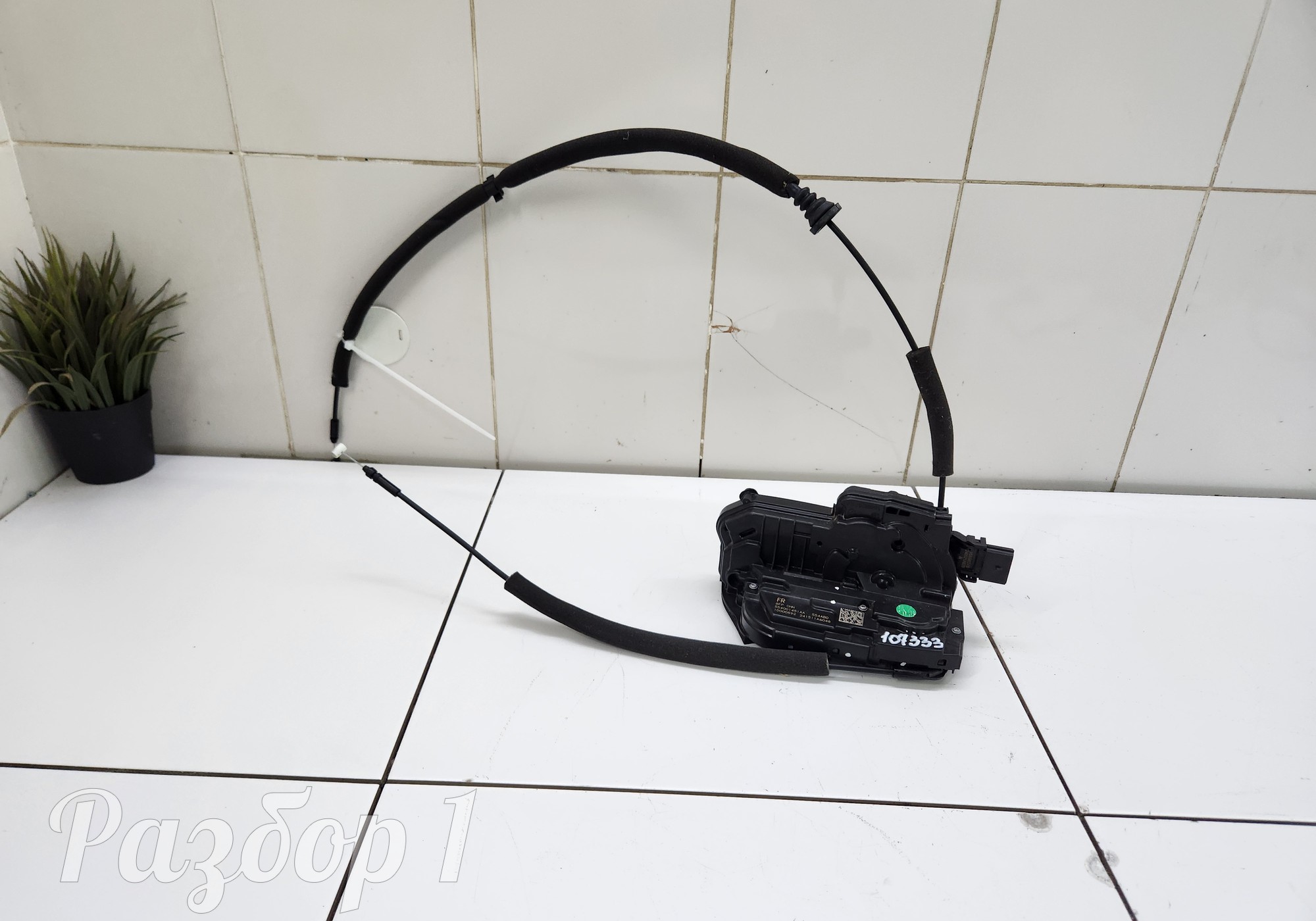 554001451AA Замок двери передней правой для Jaecoo J8 (с 2024)