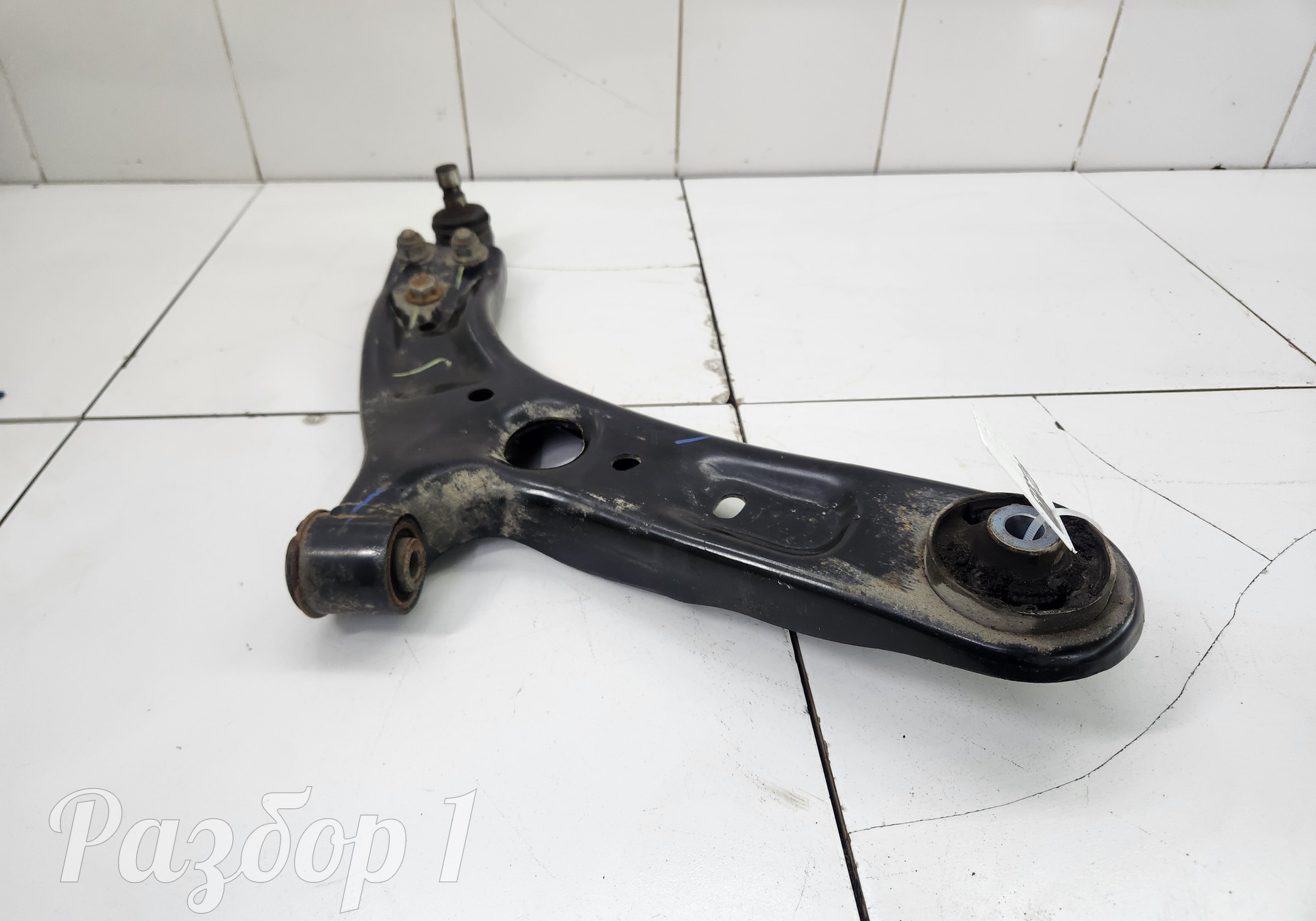 2904400CN01AA Рычаг передней подвески правый для Changan UNI-T (с 2020)