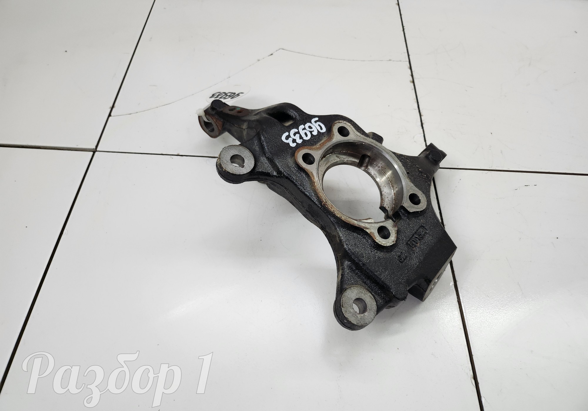 4048054100 Кулак поворотный передний левый для Geely Atlas Pro (с 2021)