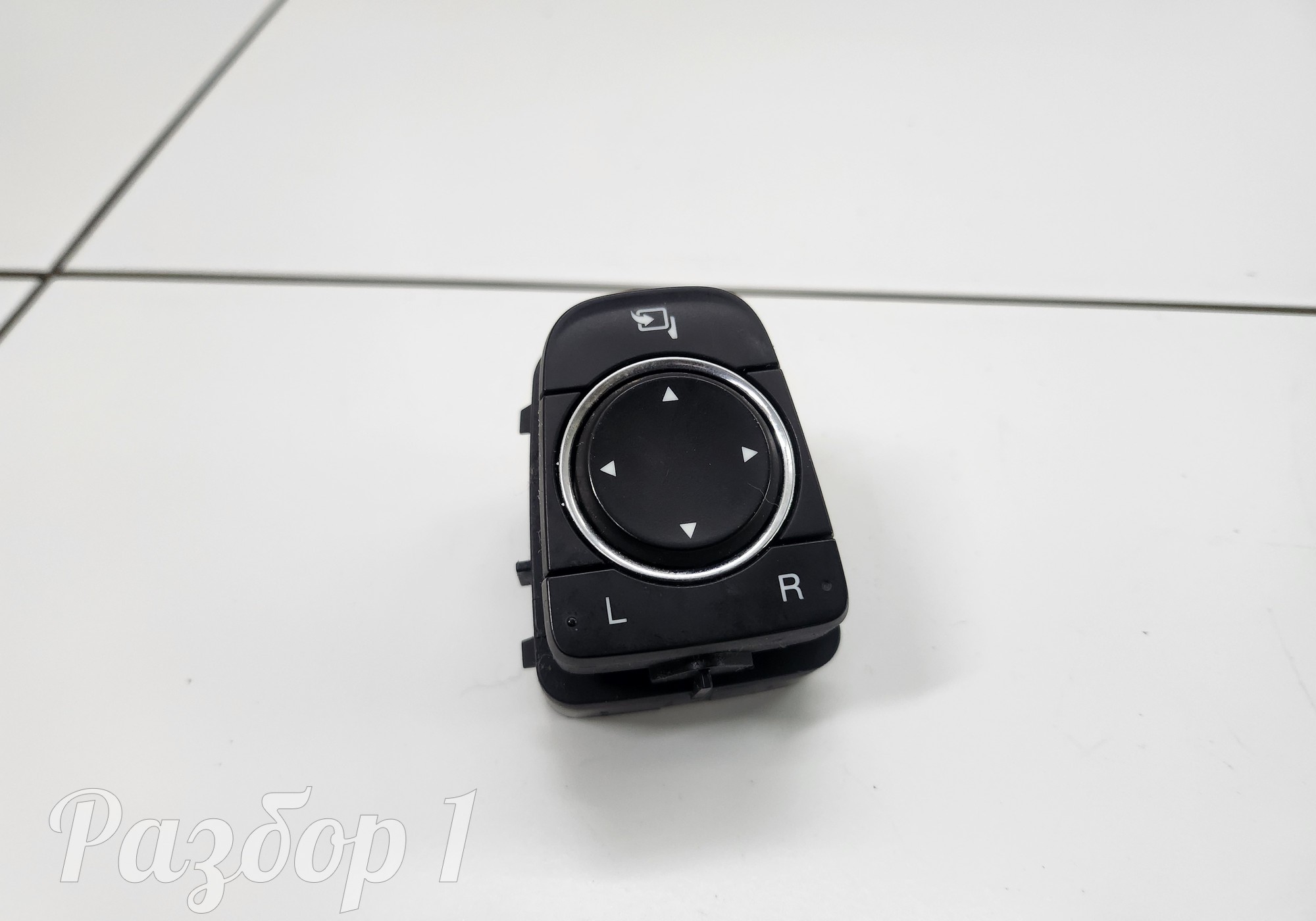 8227005DSV0200RB2 Переключатель регулировки зеркала для Gac GS3 (с 2024)