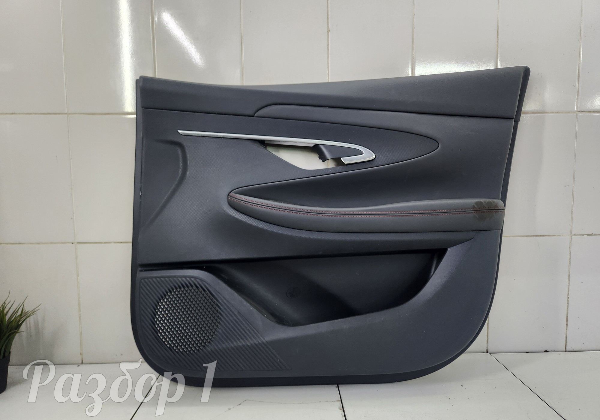 61102200CN10 Обшивка передней двери правая для Changan UNI-T (с 2020)