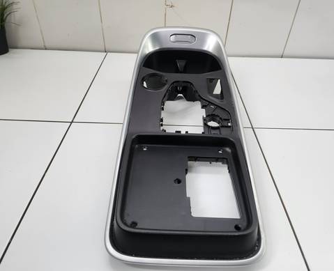 5306600XKJ22A Накладка центральной консоли для Haval H3 (с 2024)