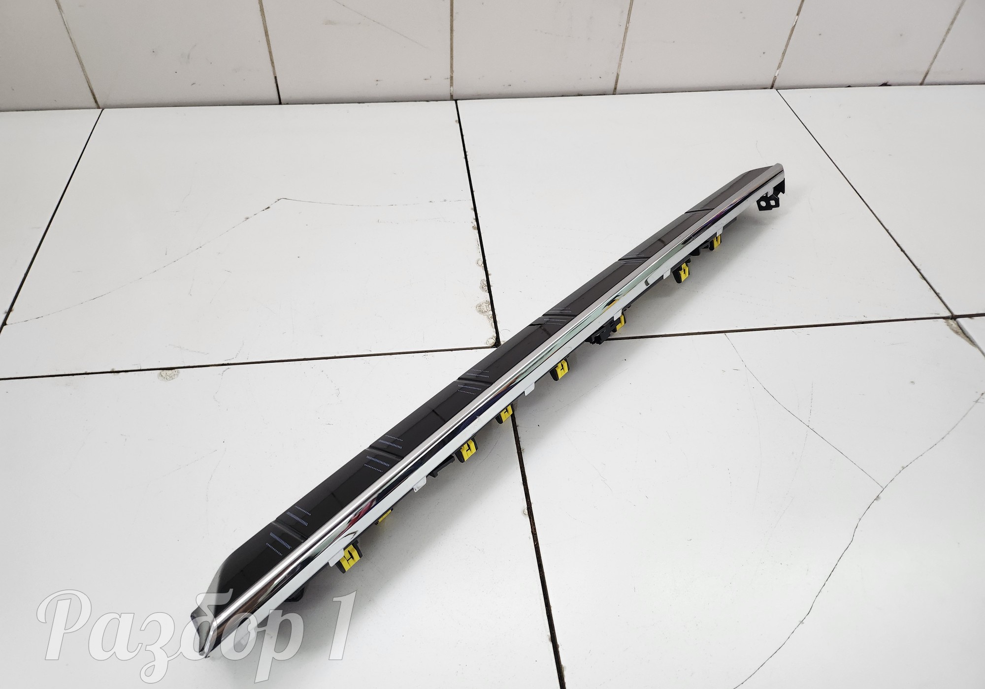 8892145315 Накладка торпеды для Geely Atlas II (с 2023)