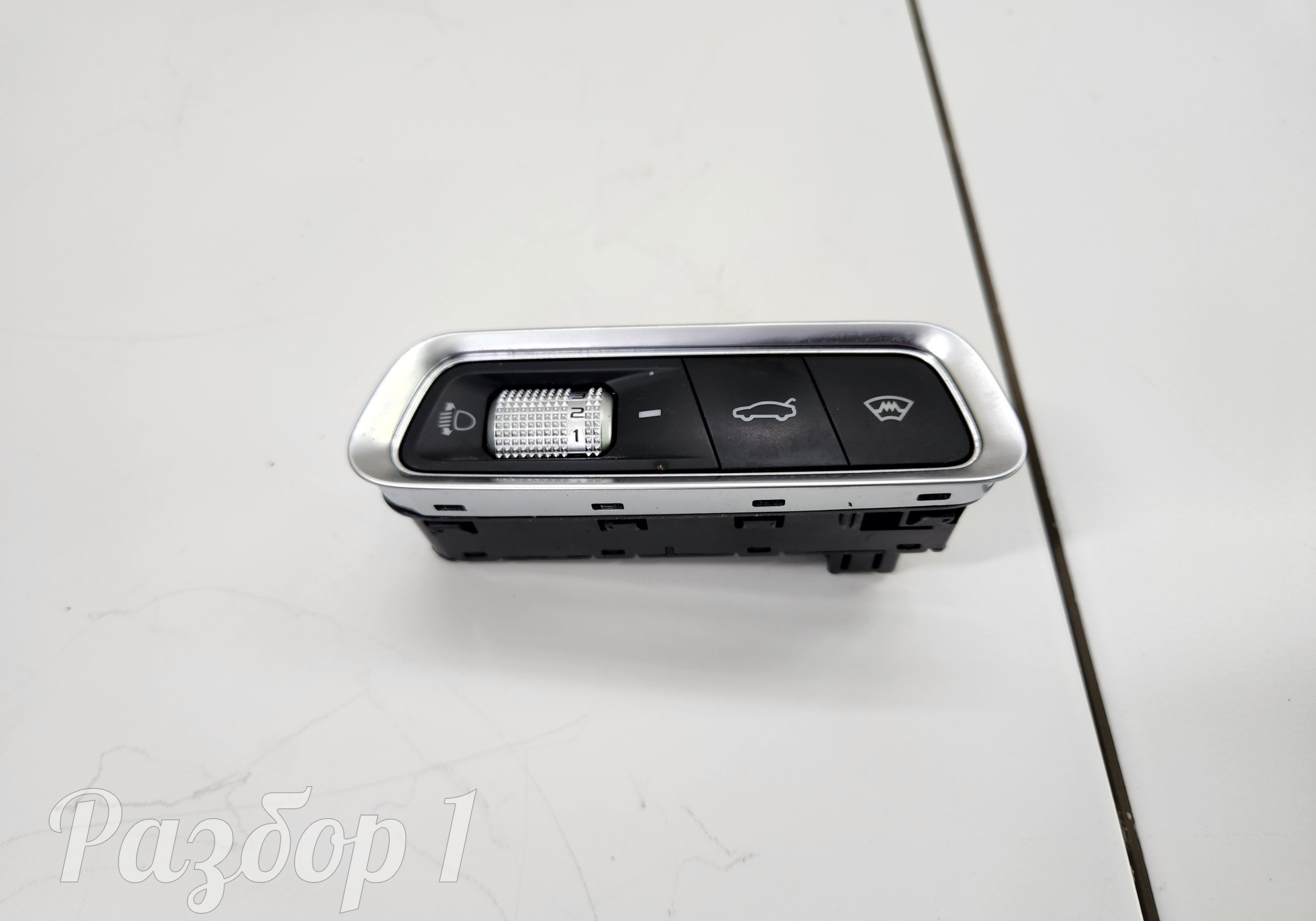 8890509401 Блок кнопок для Geely Emgrand (SS11) (с 2021)