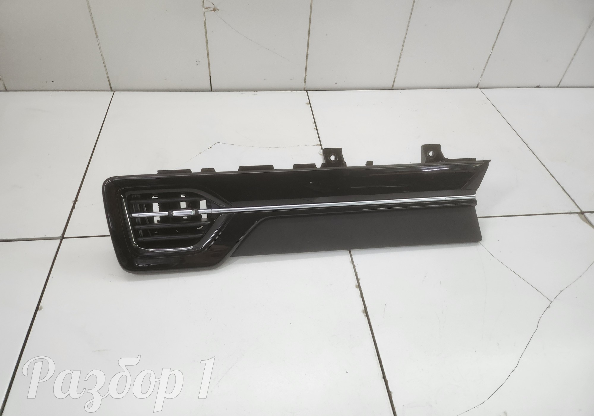 5306490XKJ20A8P Накладка торпеды + дефлектор для Haval H3 (с 2024)