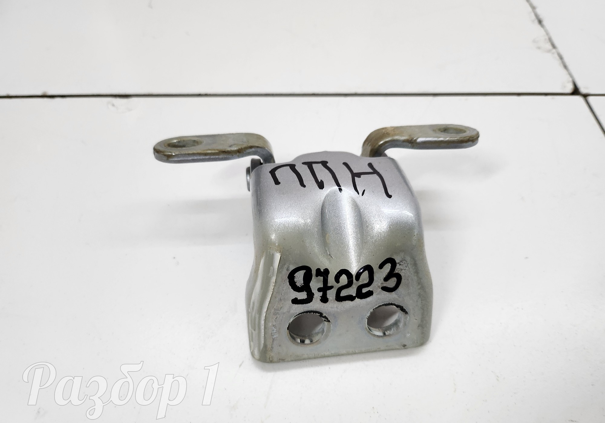 6106400XPW01A Петля двери передняя правая нижняя для Great Wall Poer (с 2019)