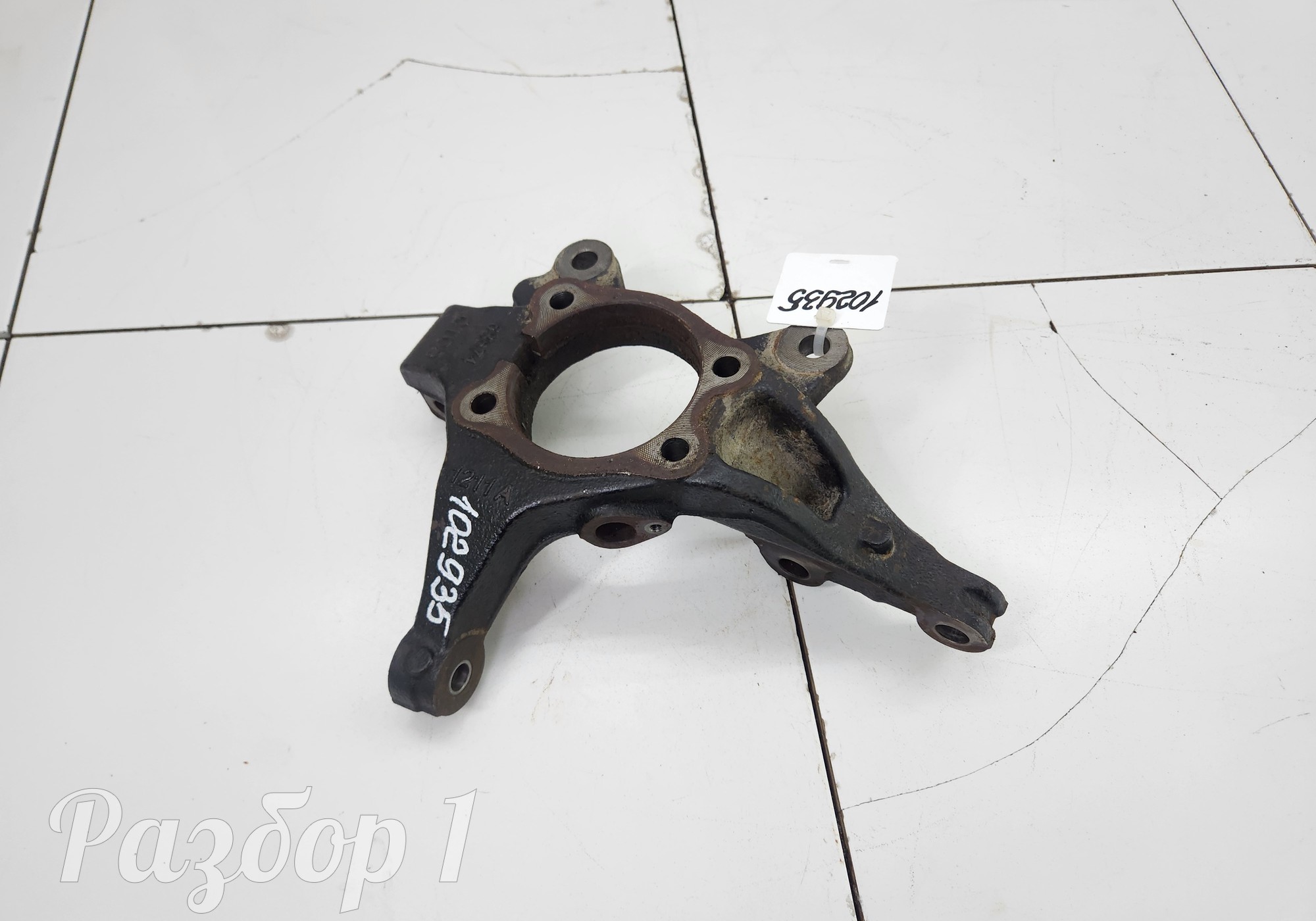 S202F2603010300 Кулак поворотный передний левый для Changan UNI-T (с 2020)