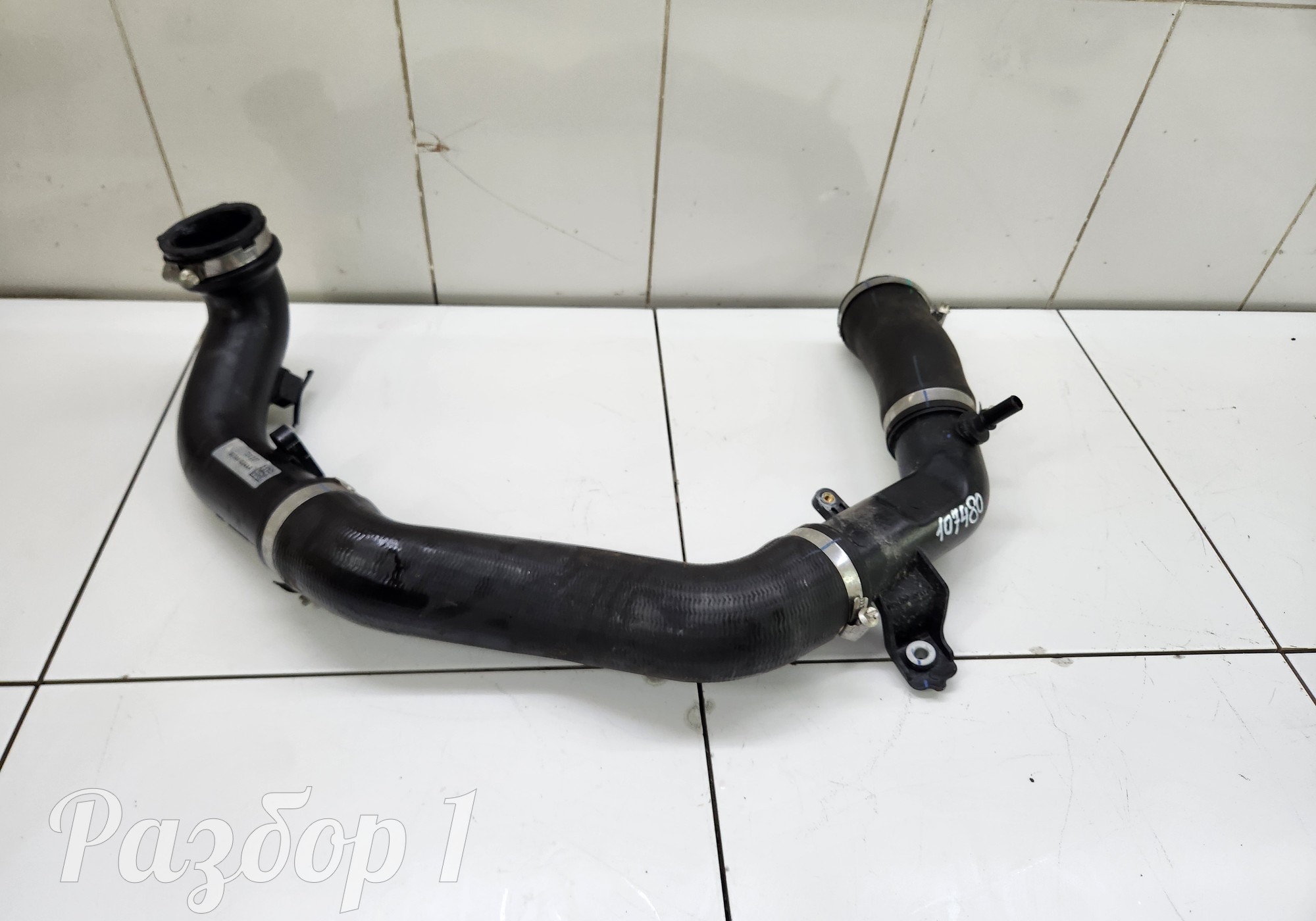 302001024AA Патрубок для Jaecoo J8 (с 2024)