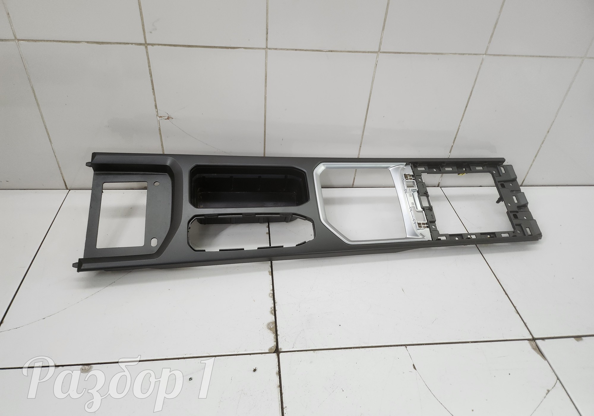 Накладка центральной консоли для Geely Okavango (с 2020)