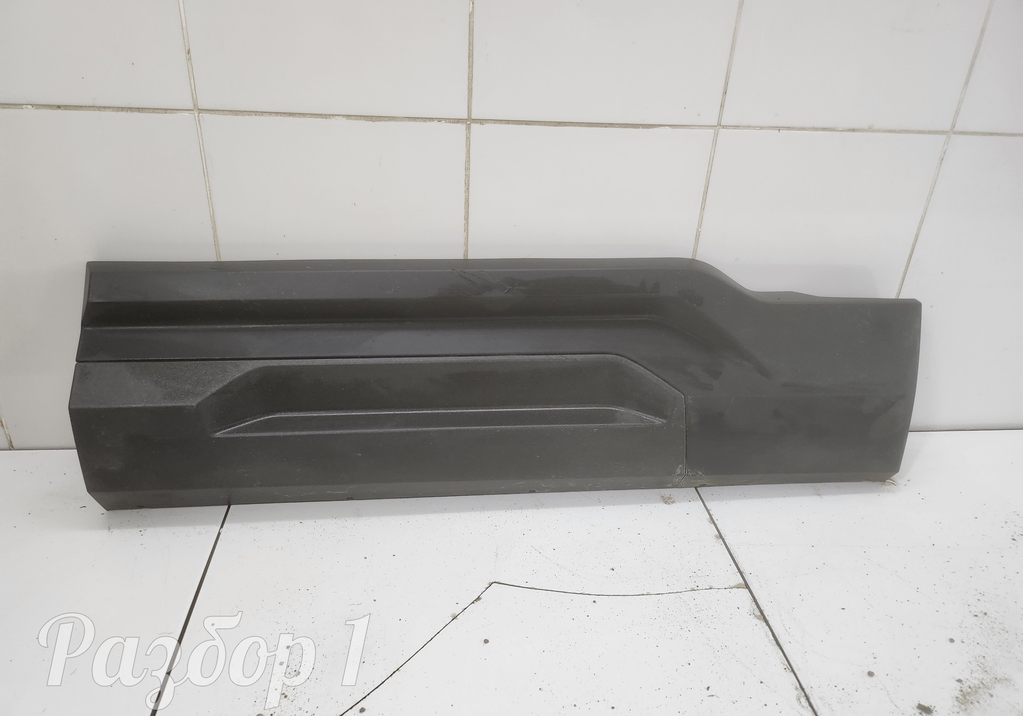 5006203XKJ20A Накладка задней левой двери для Haval H3 (с 2024)