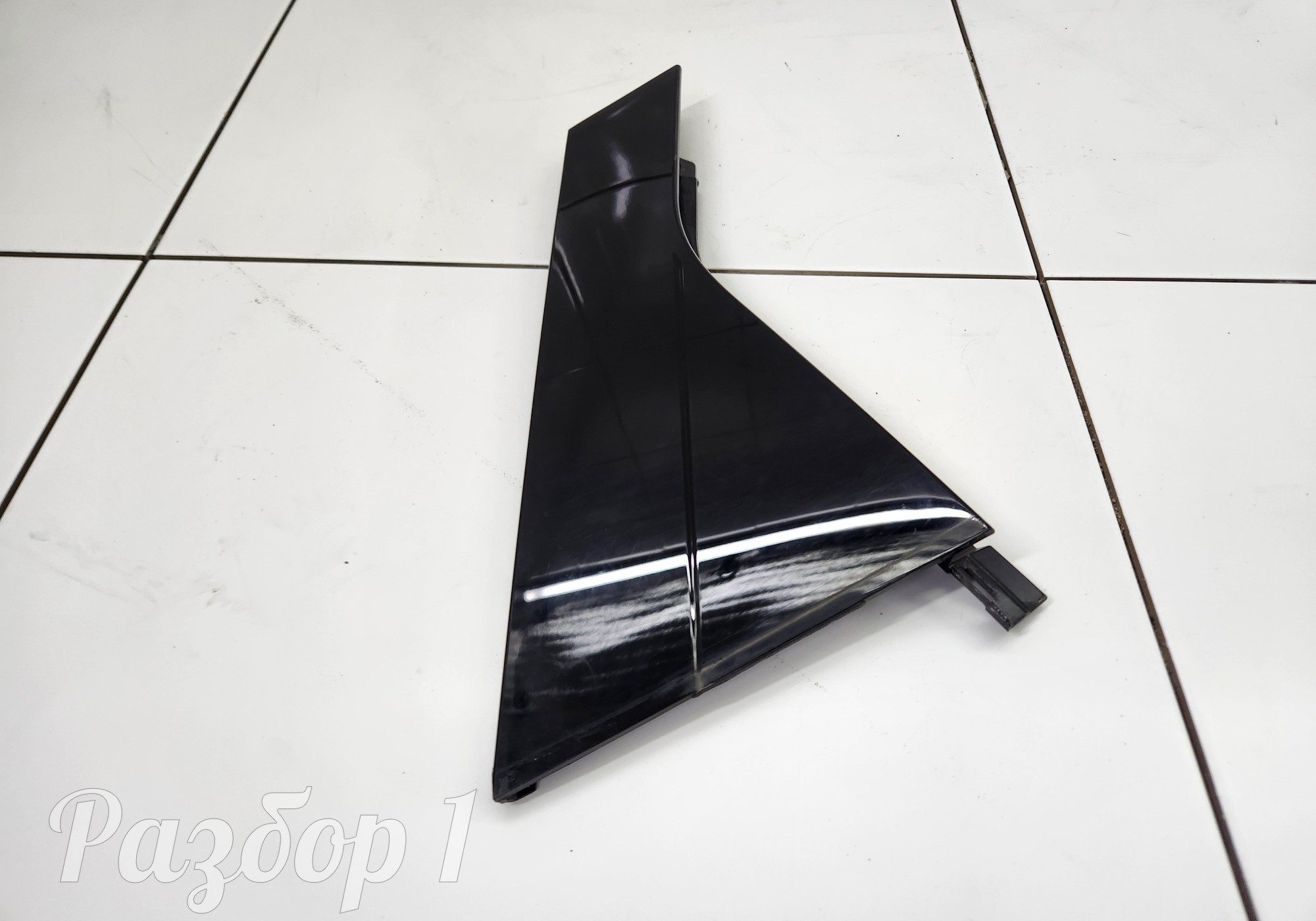 6600002360 Накладка задней правой двери для Geely Tugella (с 2019)