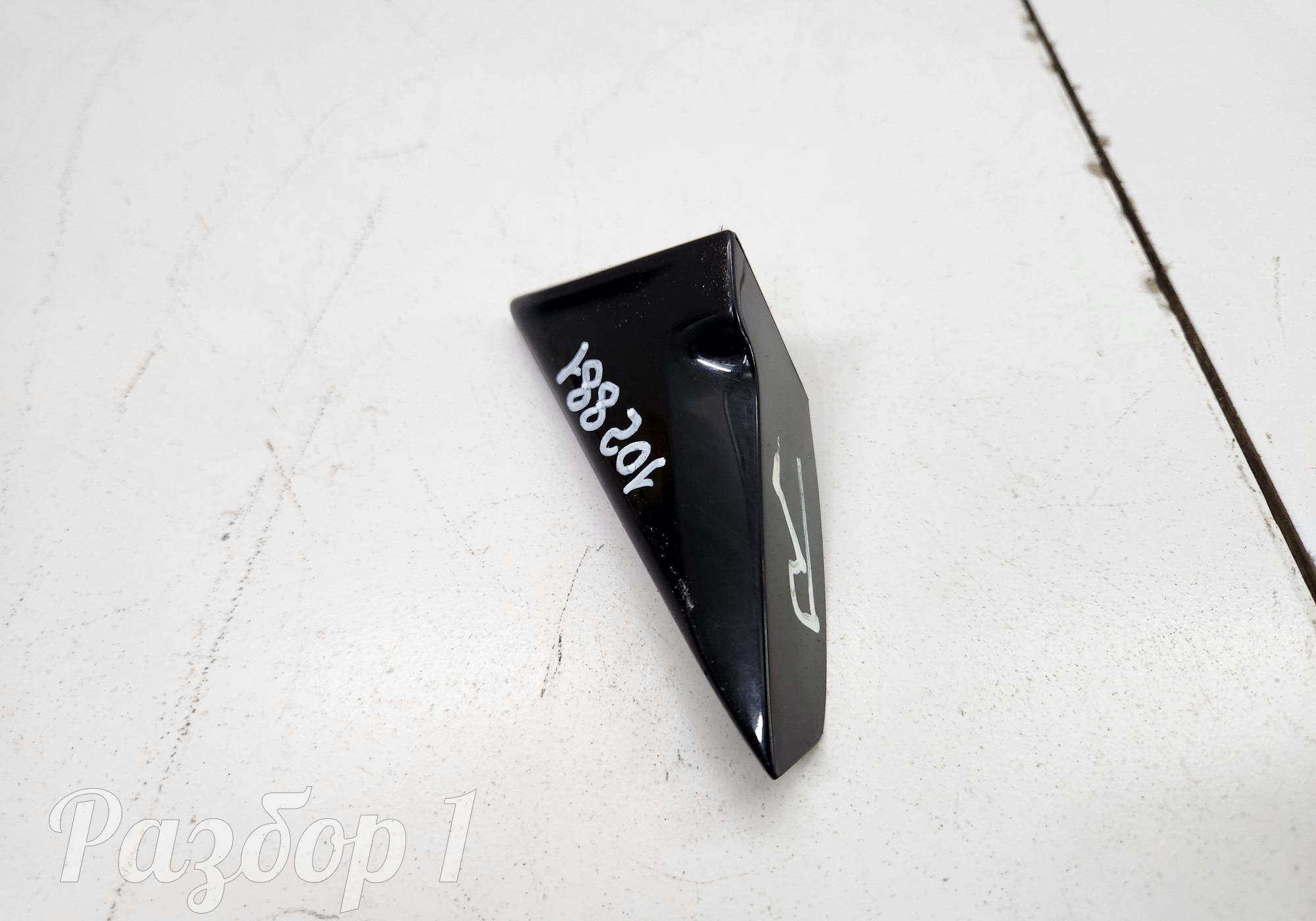 5406120CN01 Накладка кузова правая для Changan UNI-T (с 2020)