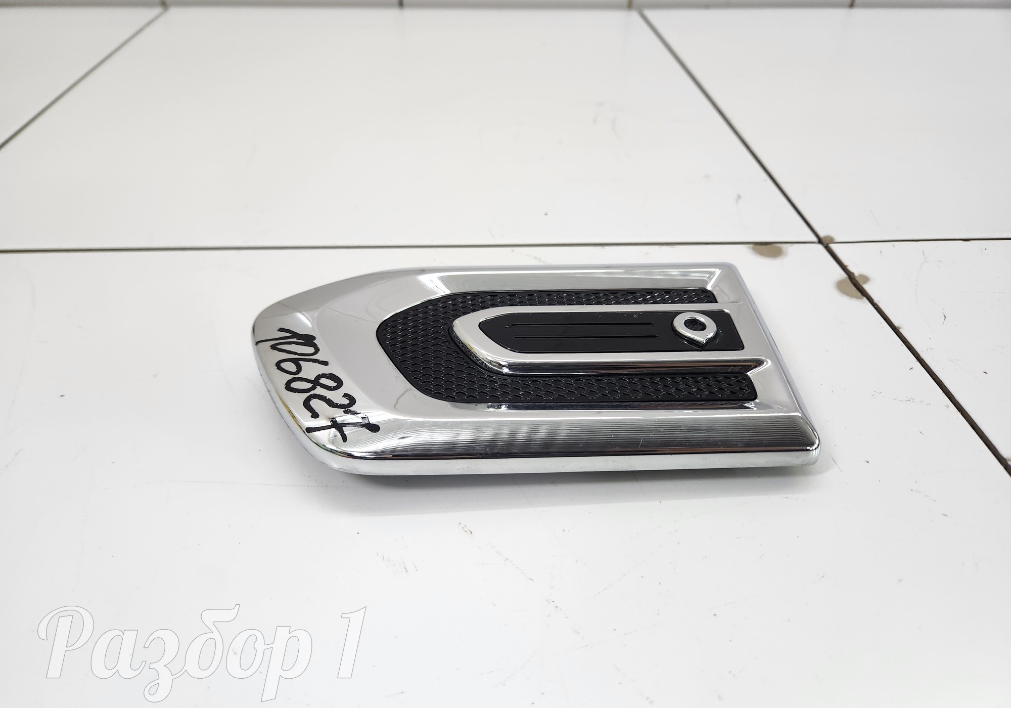 5500100XPW04A Накладка на переднее левое крыло для Great Wall Poer (с 2019)