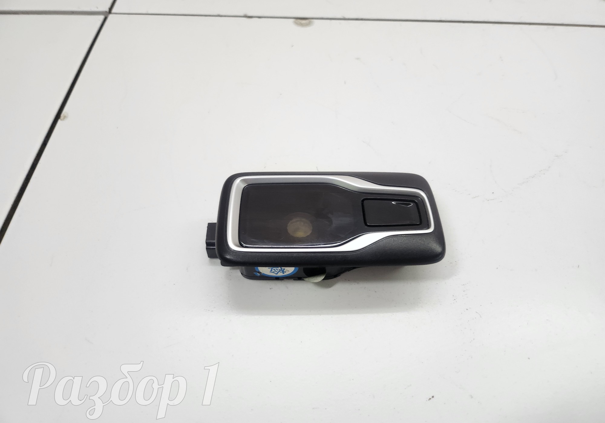 Плафон внутреннего освещения для Geely Tugella (с 2019)