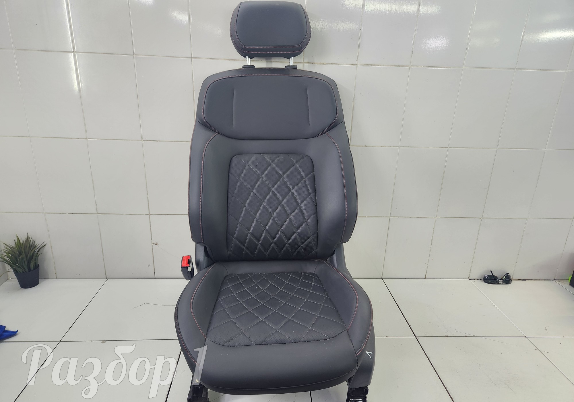 Сиденье переднее левое для Jac T9 (с 2023)