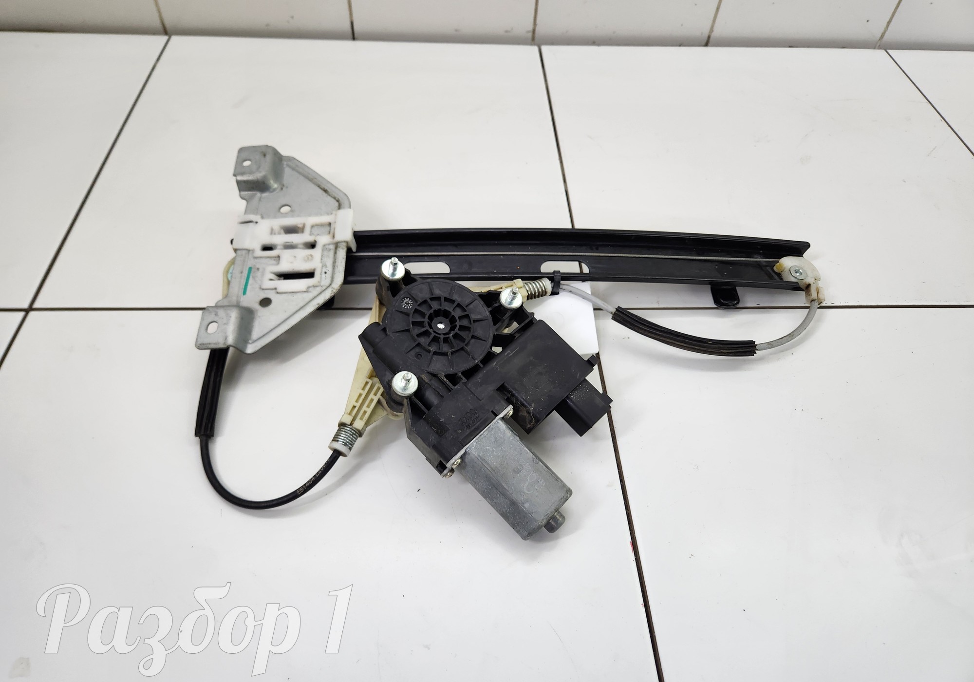 Стеклоподъемник электрический задний левый для Geely Coolray (с 2020)