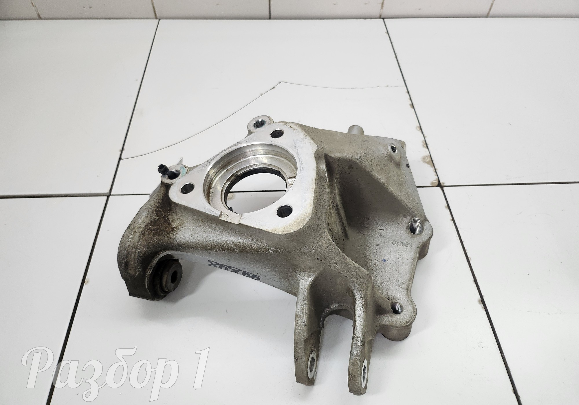6600012571 Кулак поворотный задний правый для Geely Tugella (с 2019)