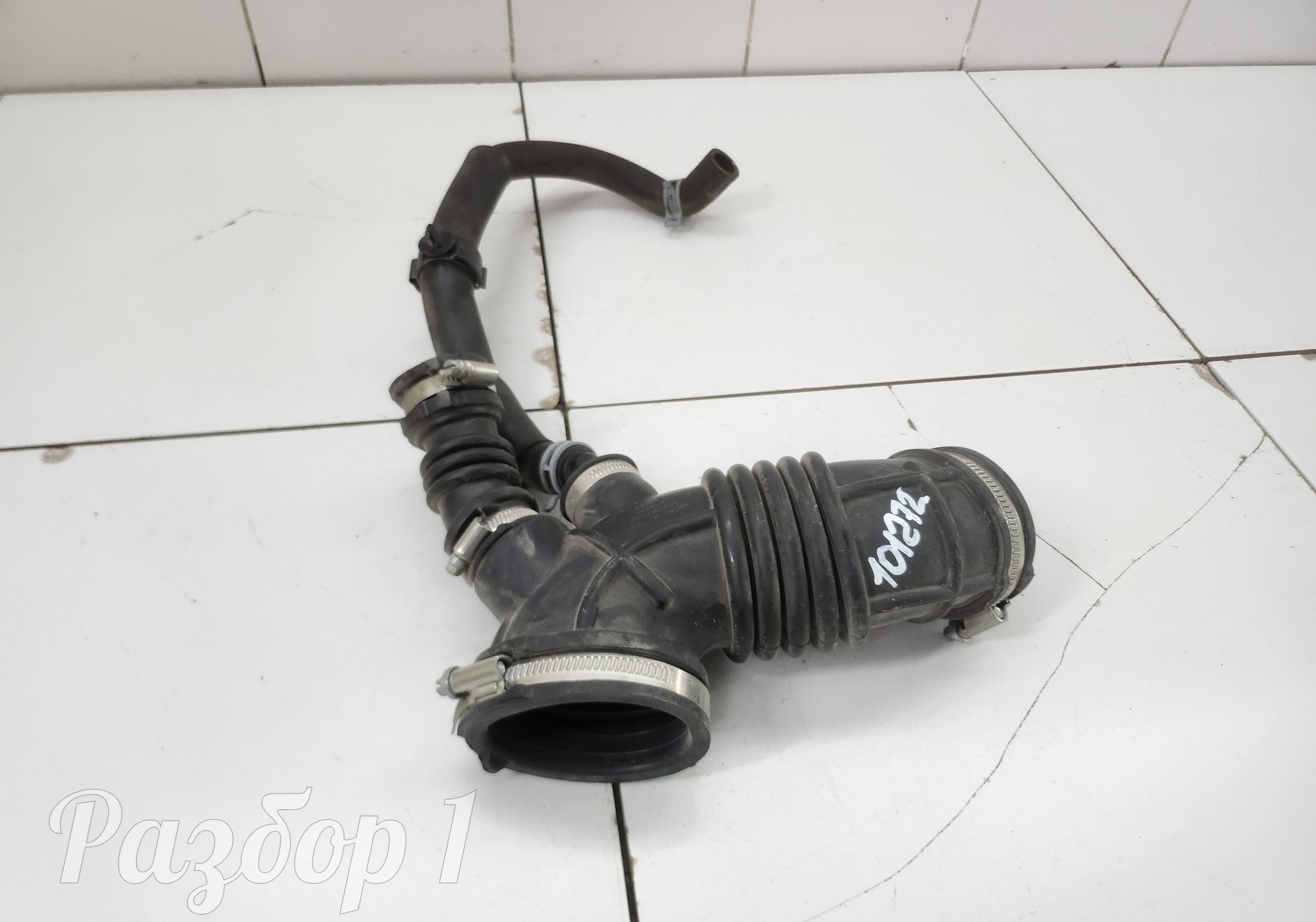 8893047254 Патрубок для Geely Emgrand (SS11) (с 2021)