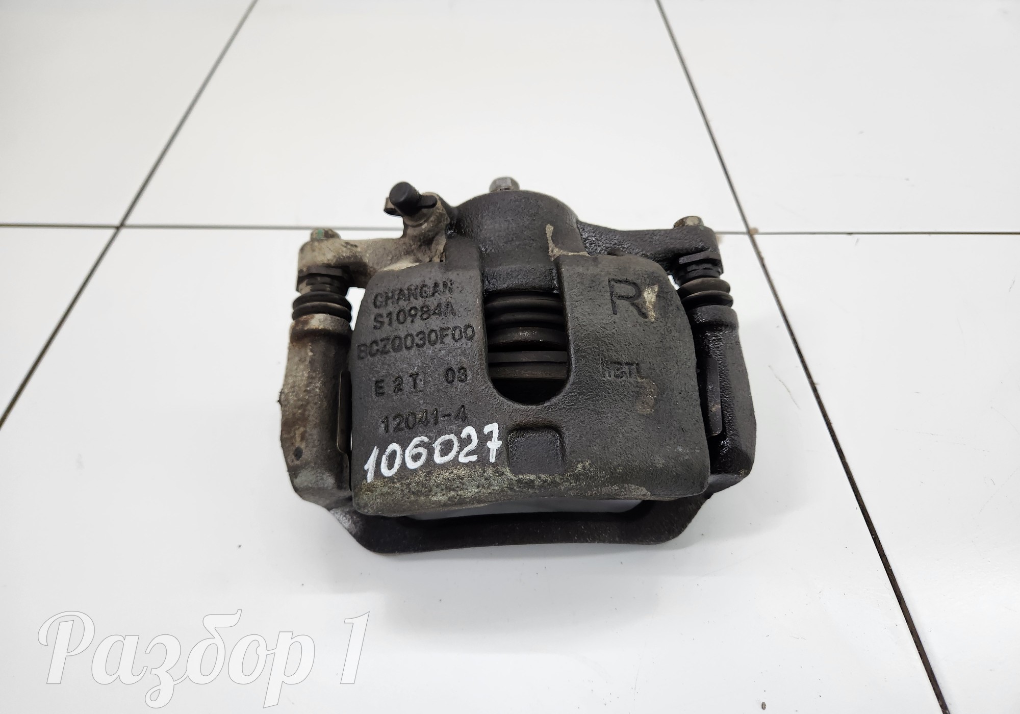 Суппорт передний правый для Changan Alsvin (с 2018)