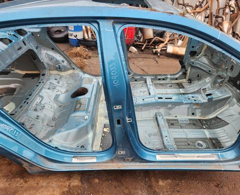 Порог с центральной стойкой правый+ окорок для Geely Emgrand (SS11) (с 2021)