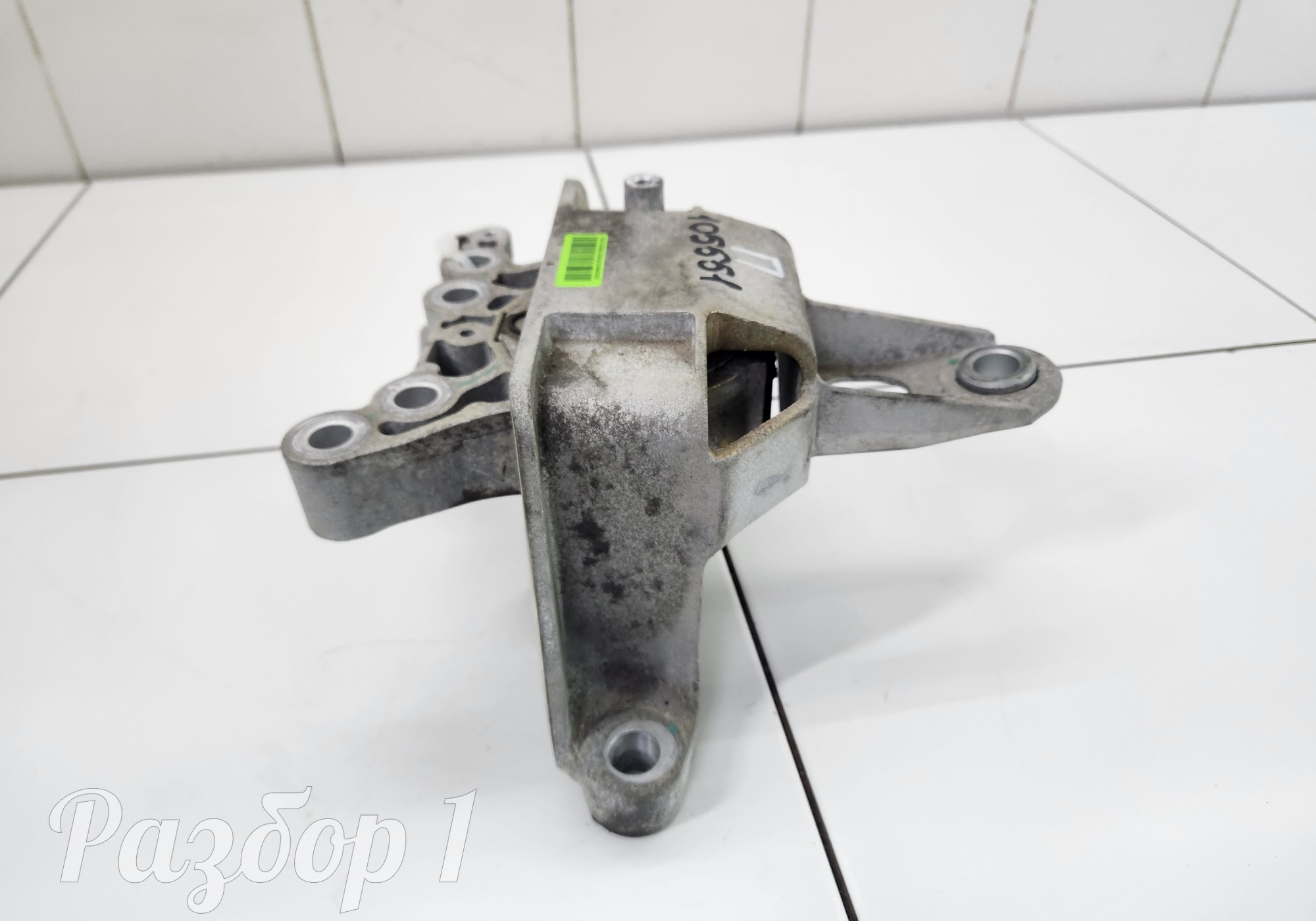 8893035340 Опора двигателя для Geely Emgrand II (с 2021)