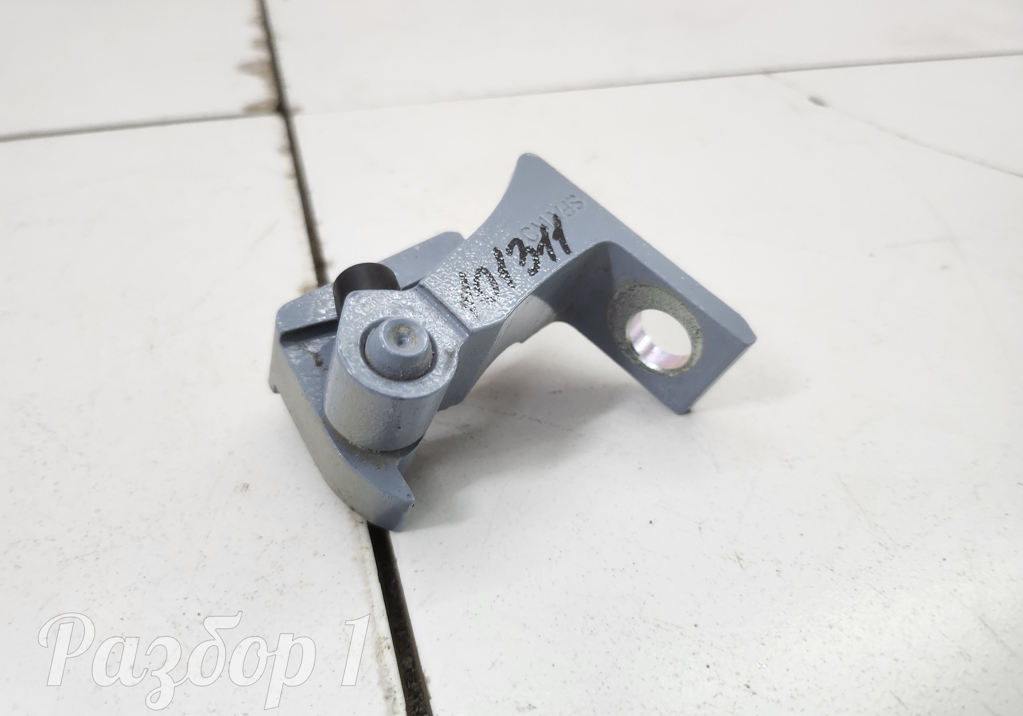 Петля двери задняя левая верхняя для Geely Emgrand (SS11) (с 2021)
