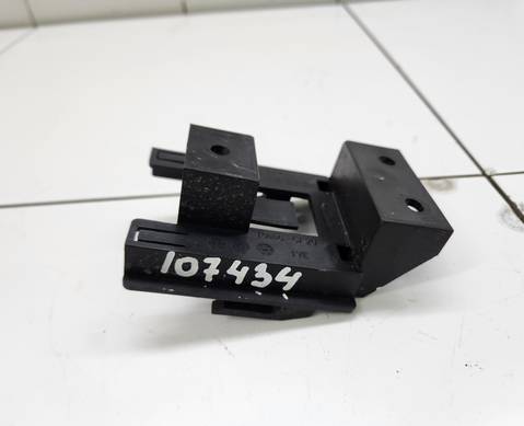 704000451AA Кронштейн датчика слепых зон правый для Jaecoo J8 (с 2024)