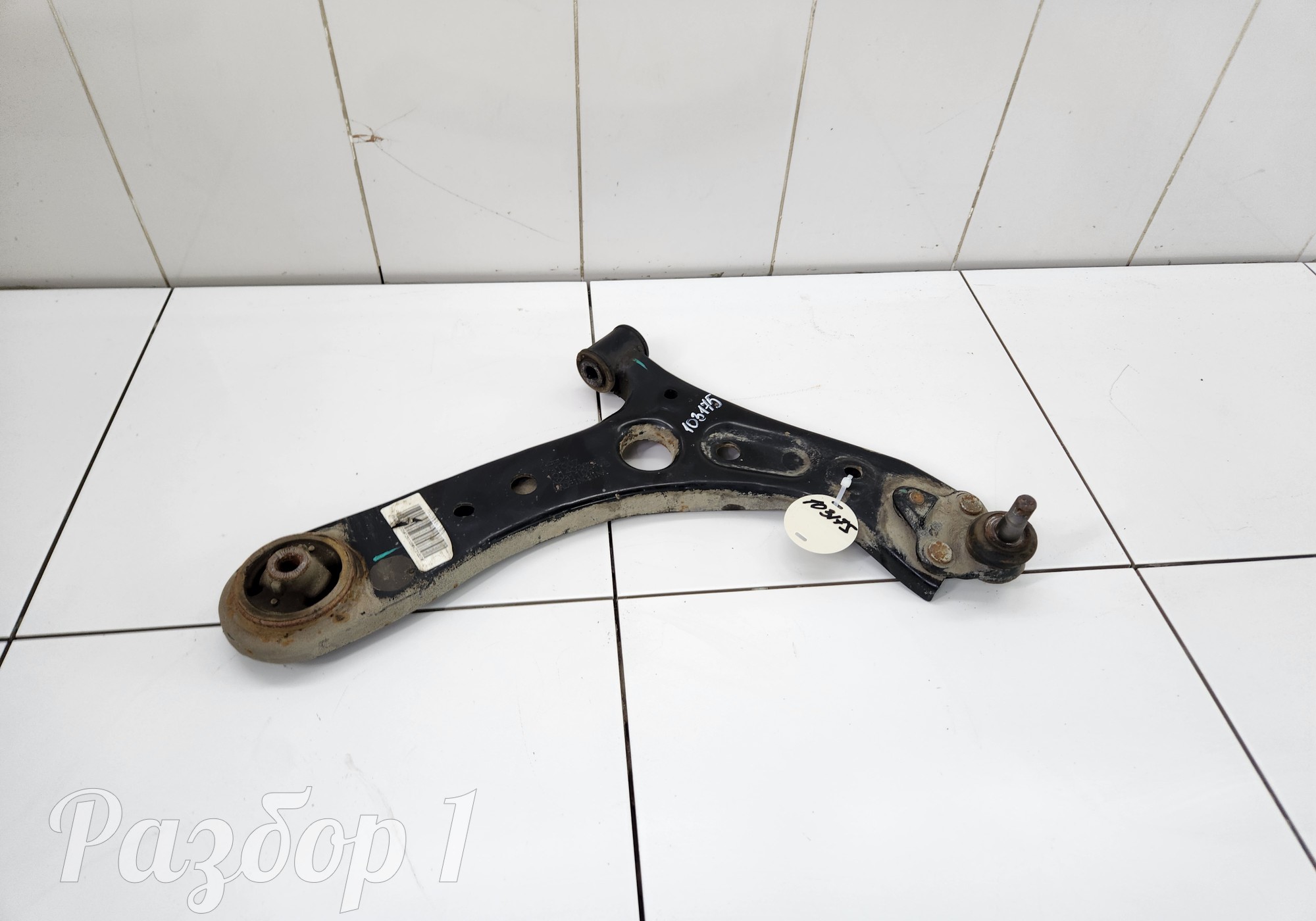 1014026398 Рычаг передней подвески правый для Geely Emgrand (SS11) (с 2021)