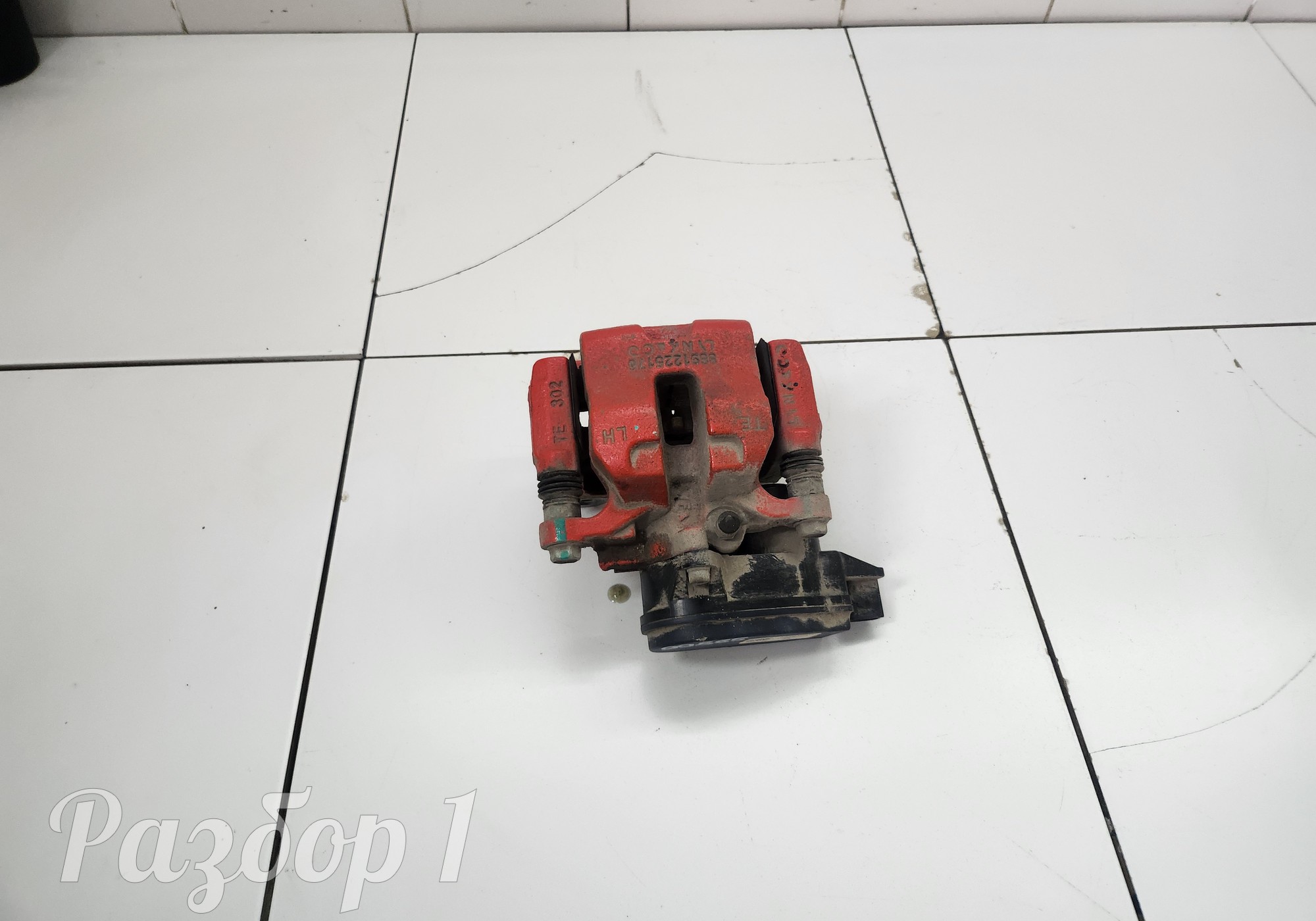 4050053900 Суппорт задний левый для Geely Tugella (с 2019)