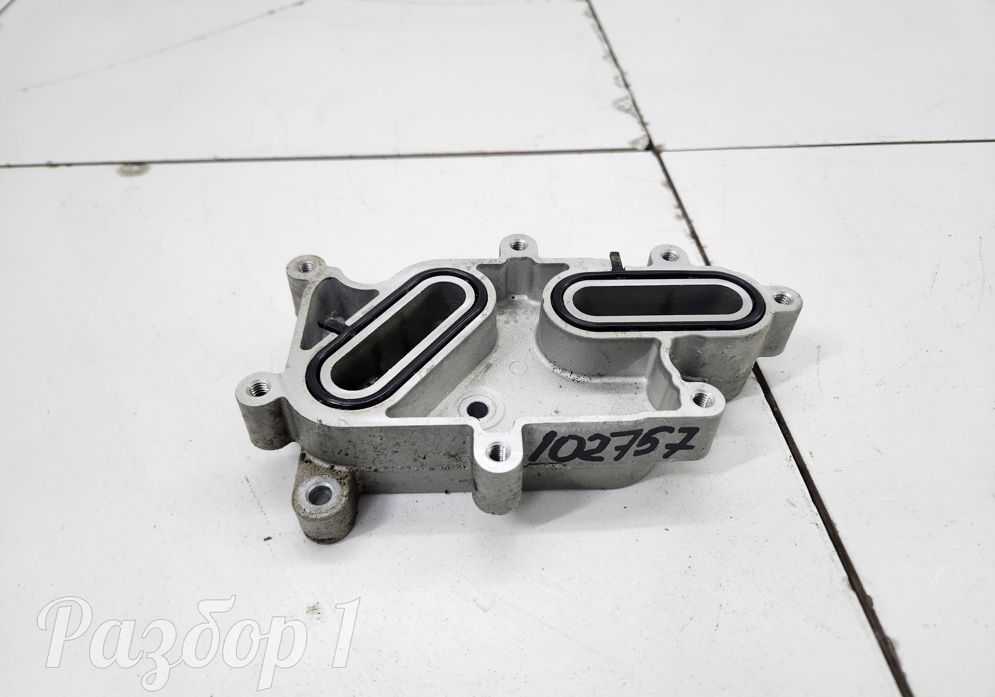 1013031A02 Кронштейн маслоохладителя для Jac T9 (с 2023)