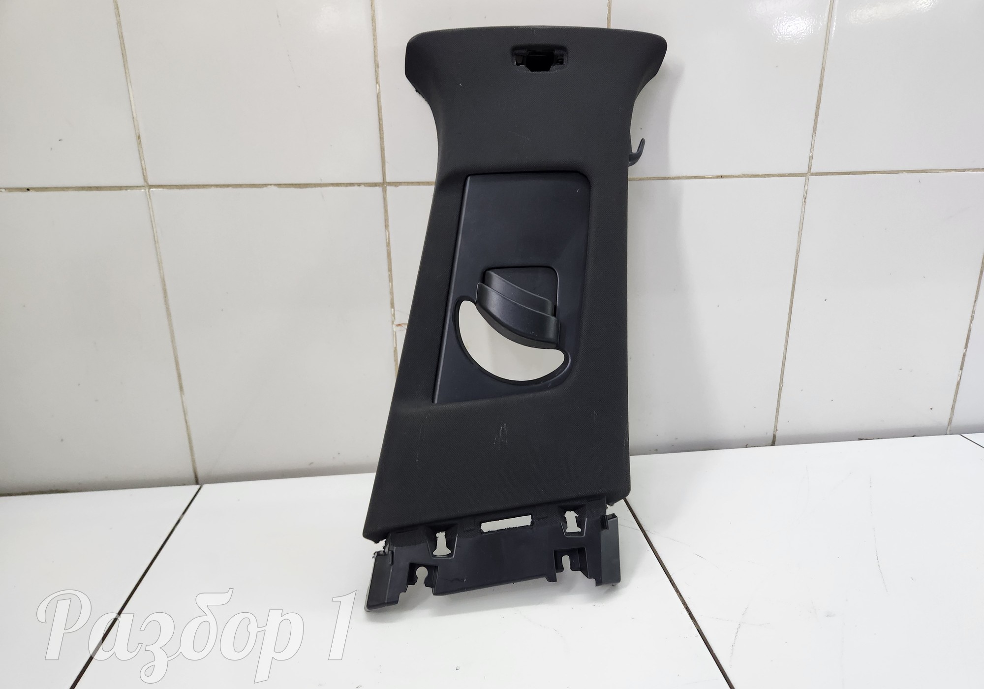 6600151867 Обшивка центральной стойки правая для Geely Tugella (с 2019)