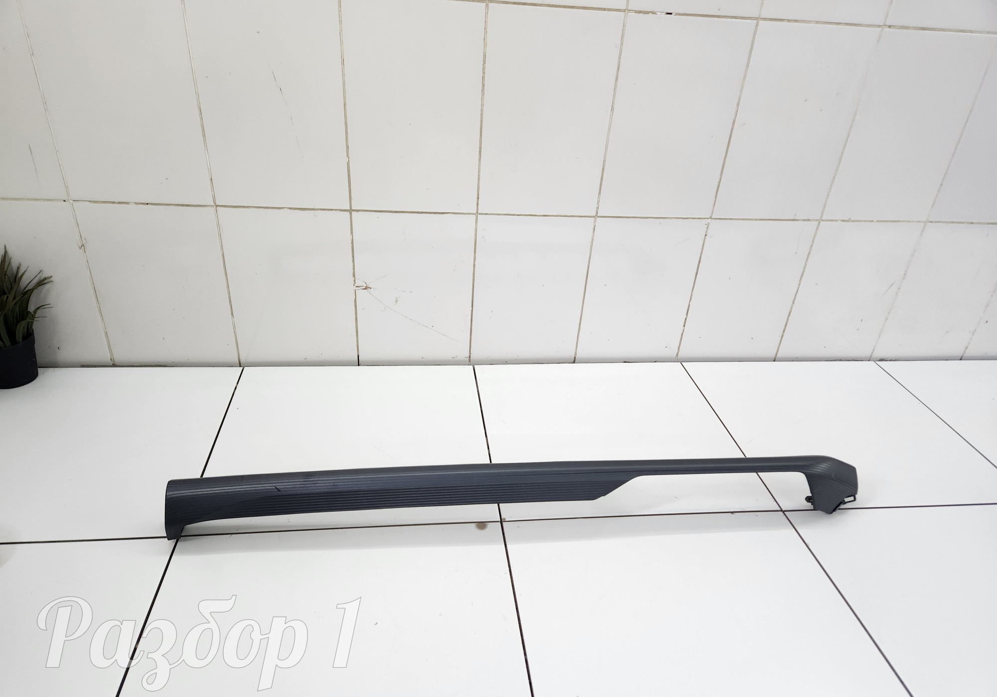 8891054098 Накладка торпеды для Geely Emgrand II (с 2021)