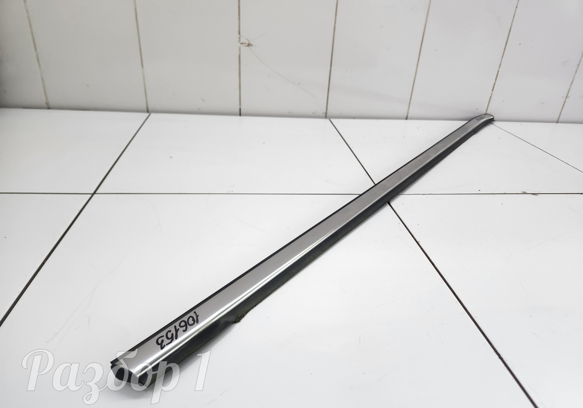 Молдинг стекла задней правой двери для Geely Atlas Pro (с 2021)