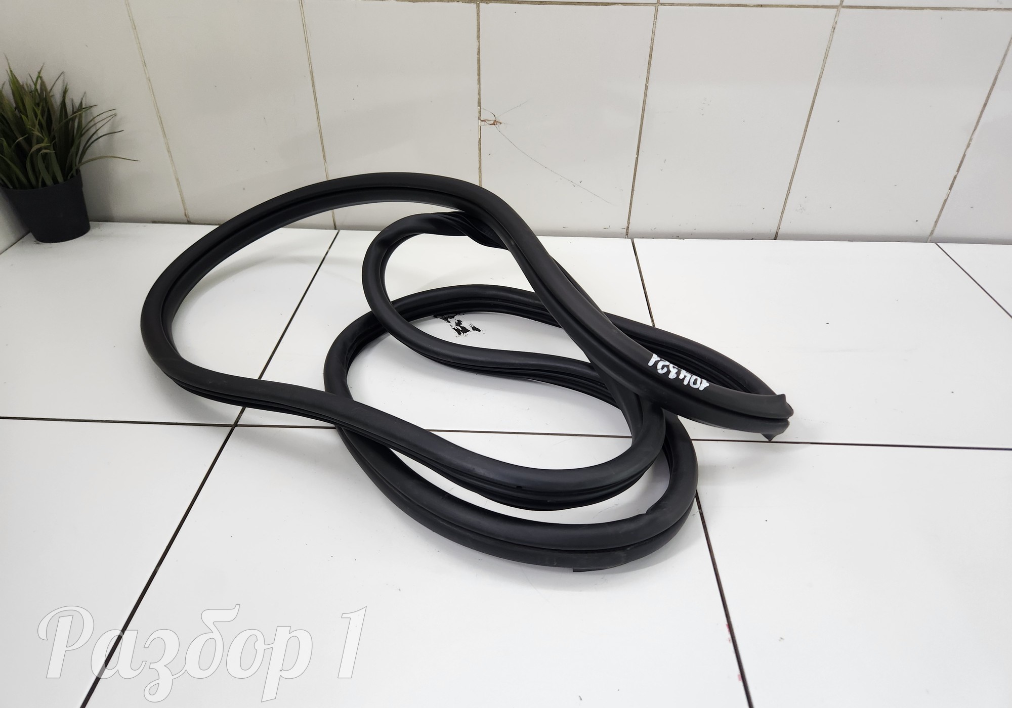 Уплотнитель проема передней правой двери для Gac GS3 (с 2024)