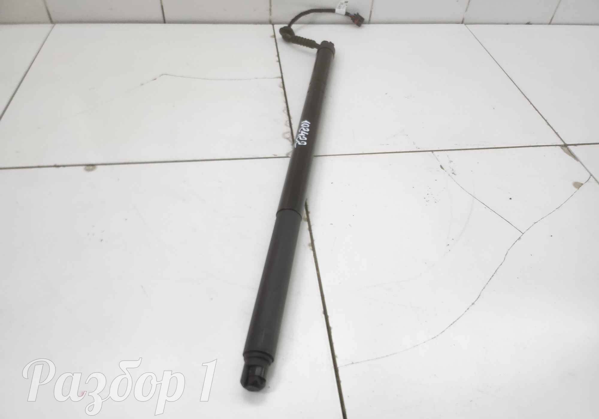 6305106XKJ20A Амортизатор багажника левый для Haval H3 (с 2024)