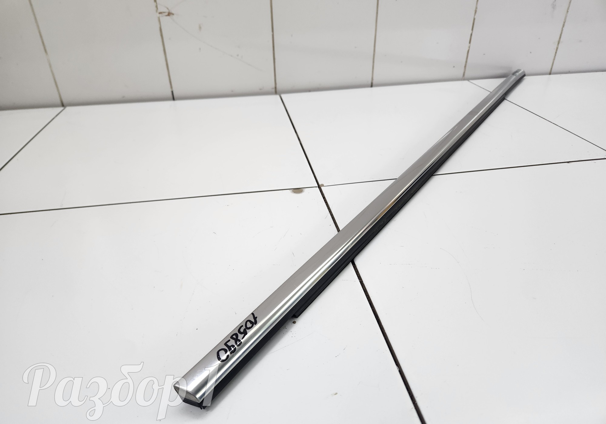 Молдинг стекла задней правой двери для Geely Tugella (с 2019)