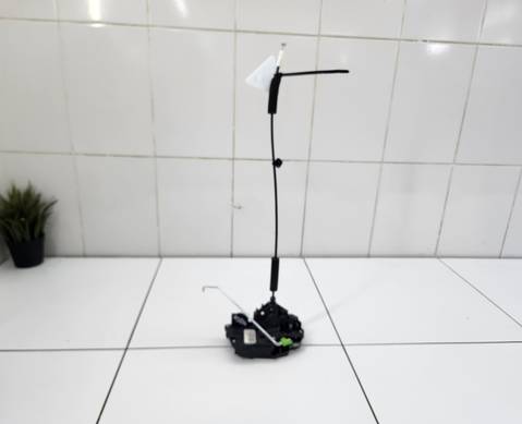 8889642842 Замок передней правой двери для Geely Emgrand (SS11) (с 2021)