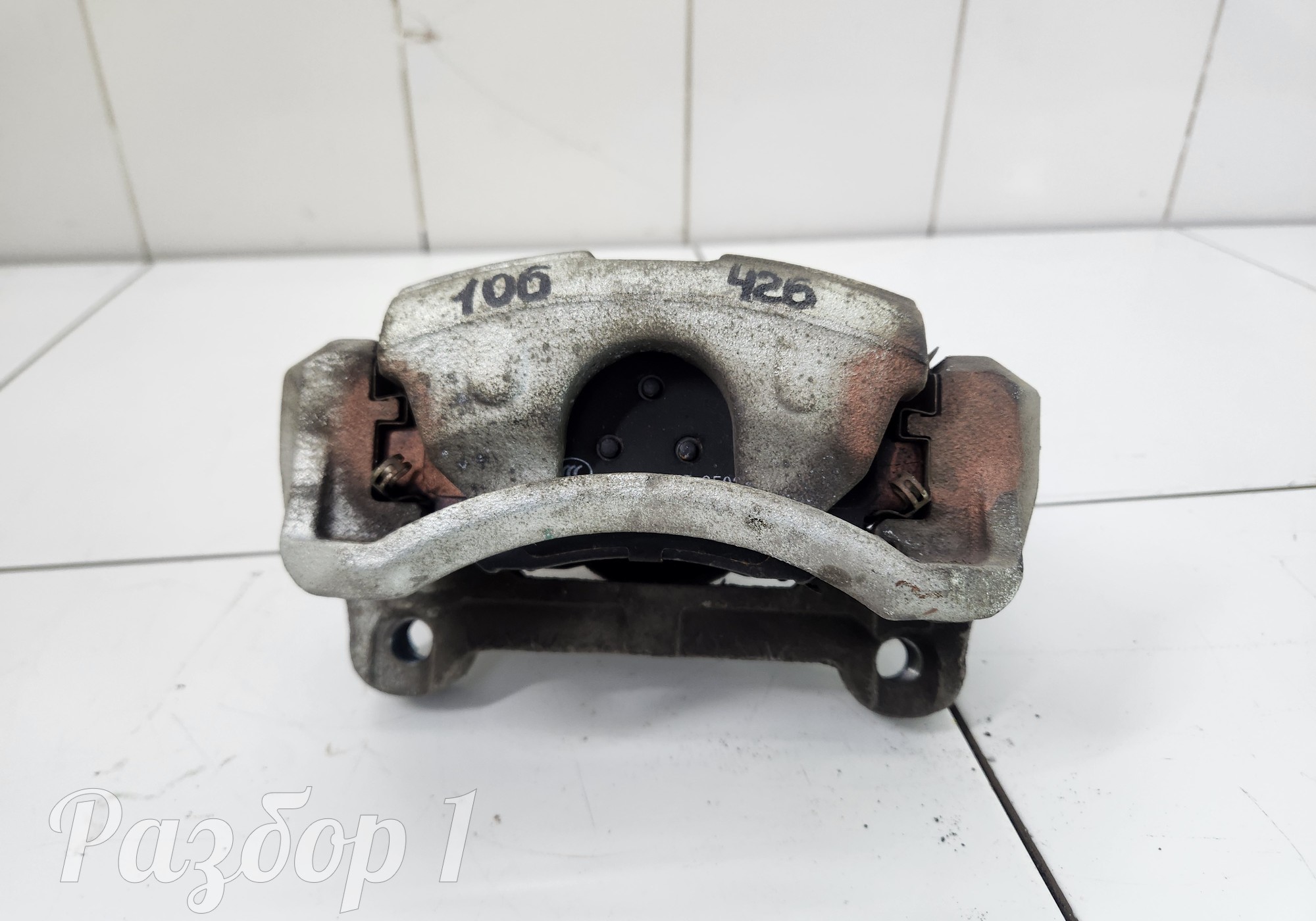 Суппорт передний (правый) для Gac GS3 (с 2024)