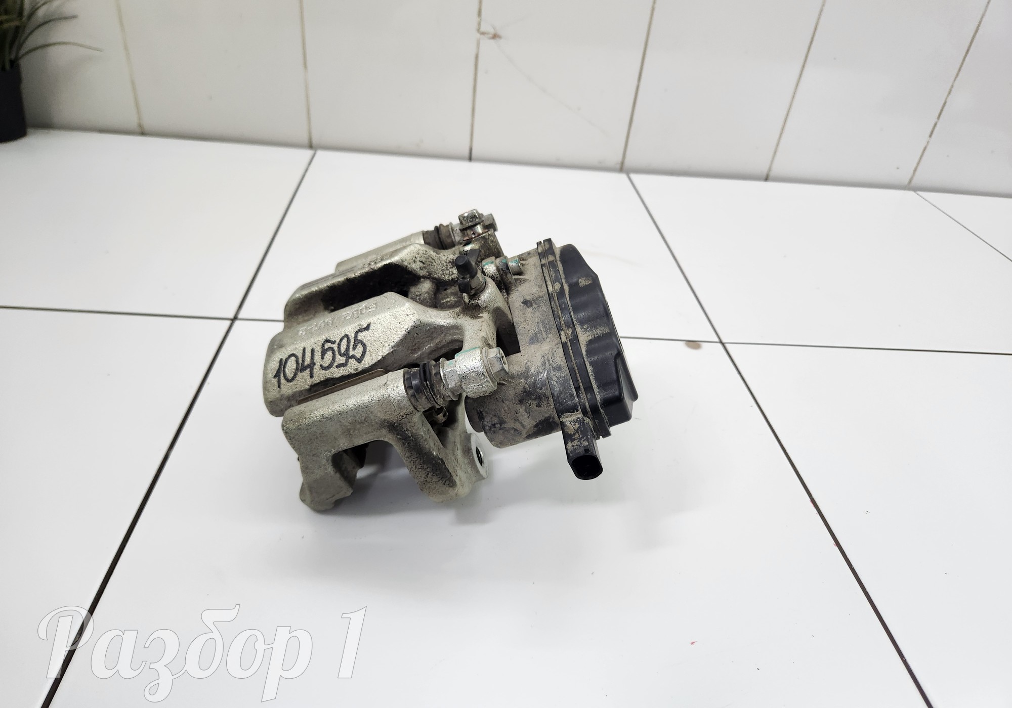 Суппорт задний правый для Jac T9 (с 2023)