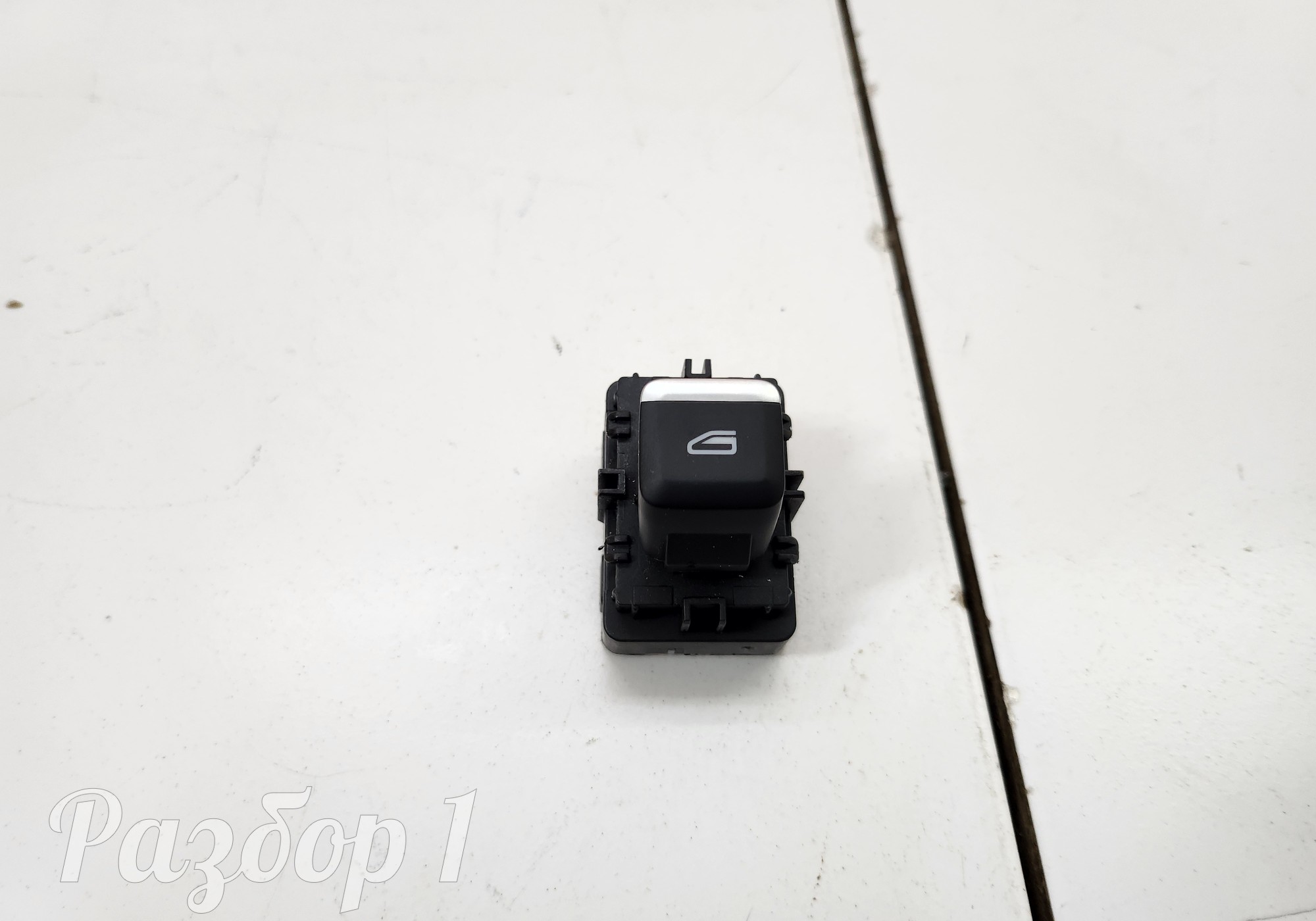 8889192646 Кнопка стеклоподъемника передняя правая для Geely Monjaro (с 2021)